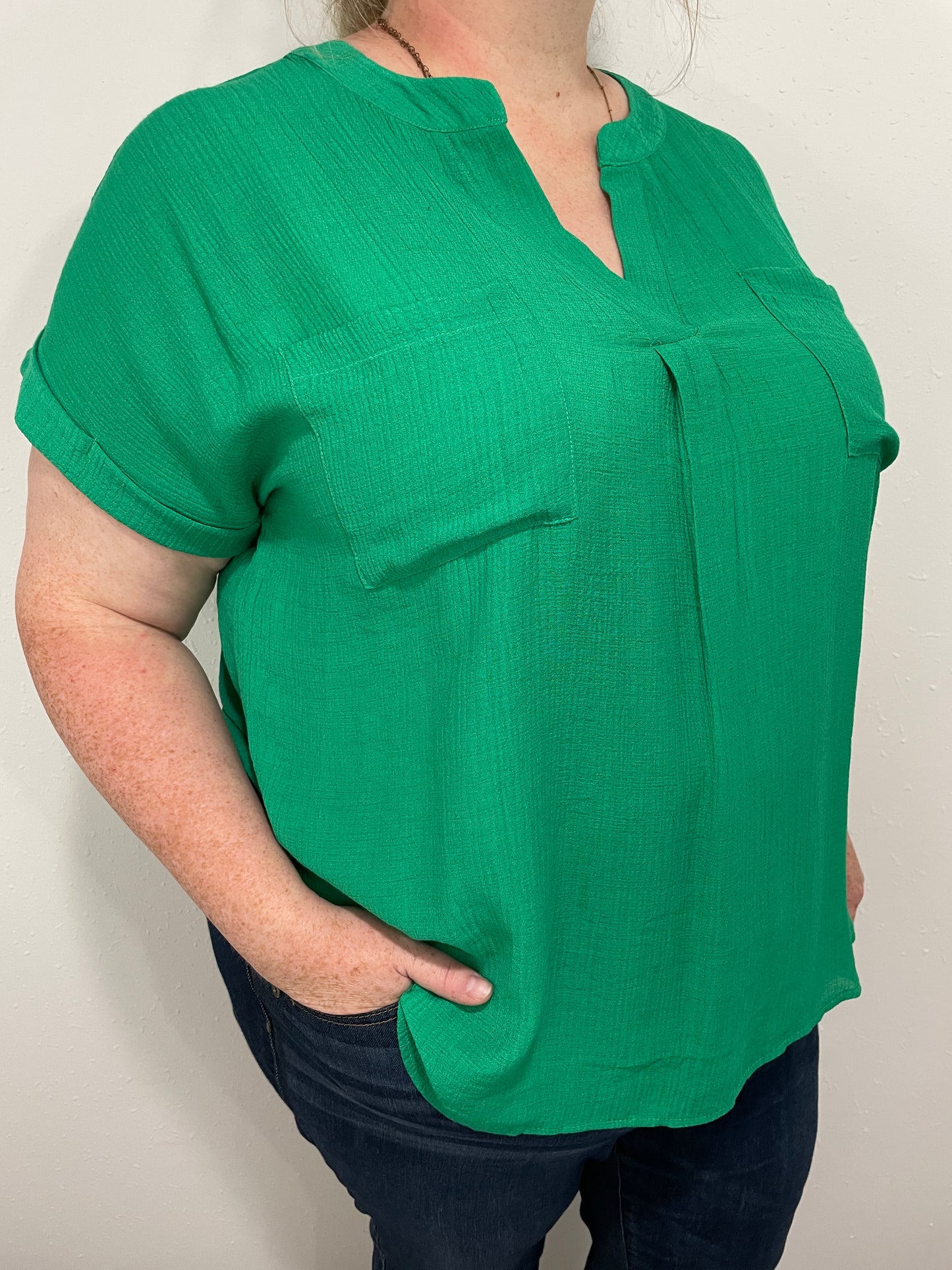 HERE COMES THE SUN SHORT SLEEVE TOP - KELLY GREEN