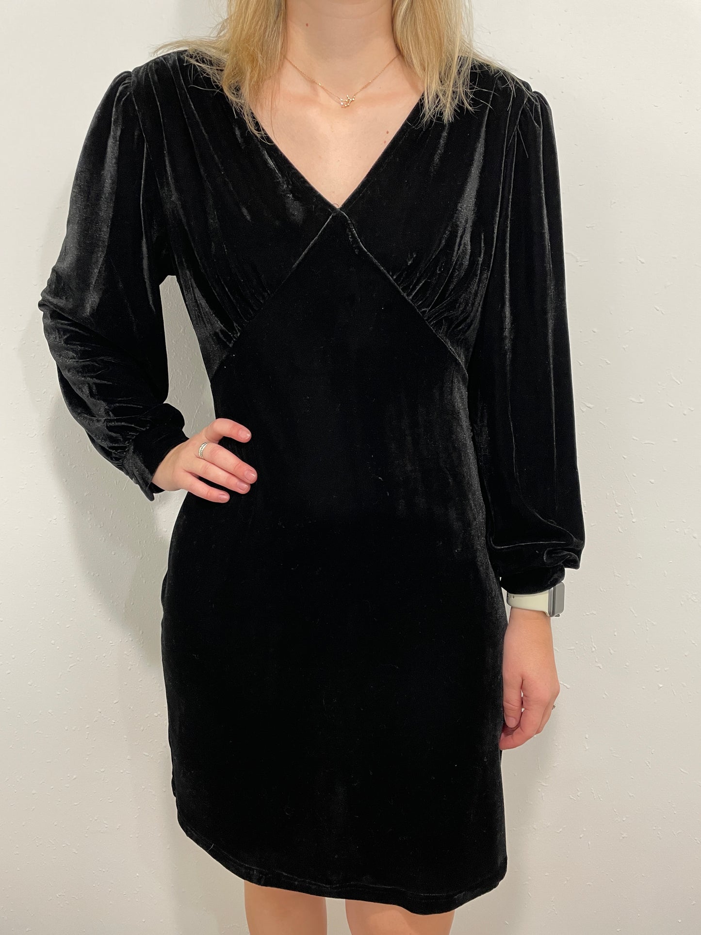 ETTA VELOUR DRESS - BLACK