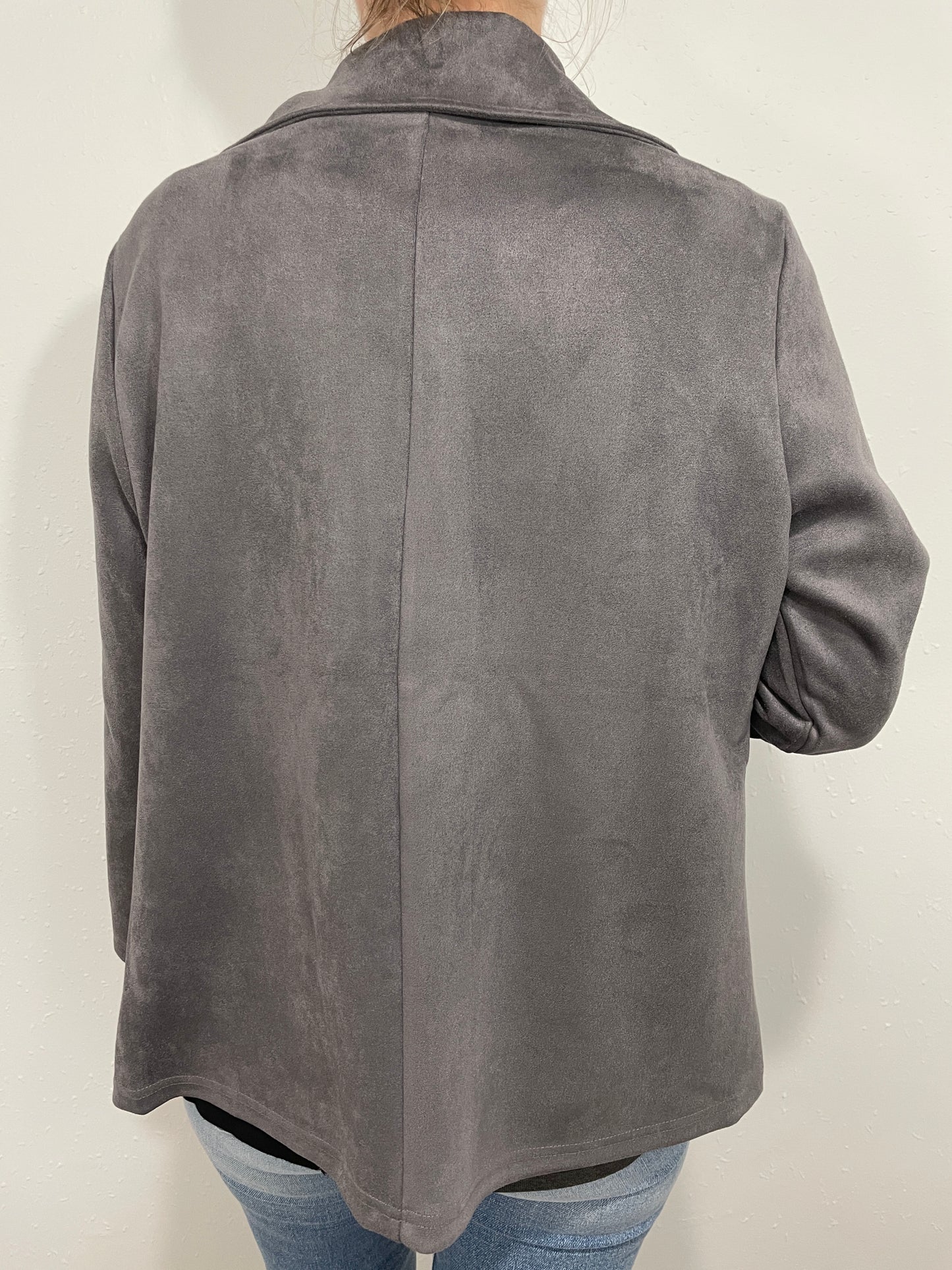 BIG BUTTON SUEDE JACKET - GREY