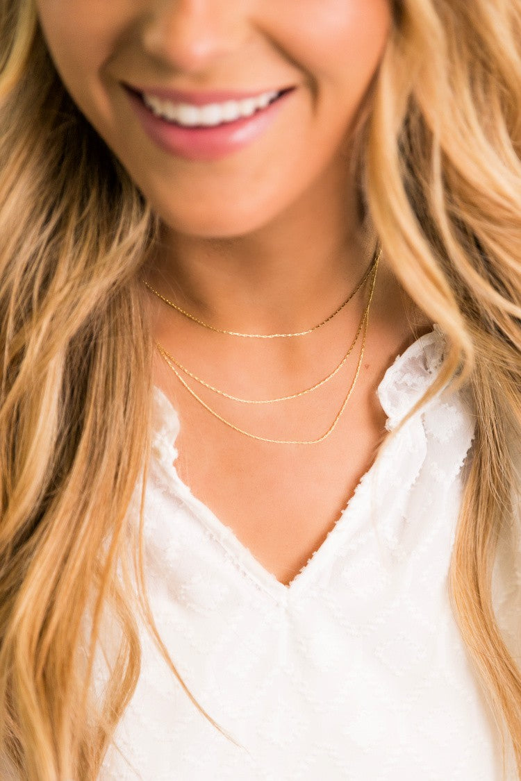 TRIPLE LAYER DAINTY NECKLACE
