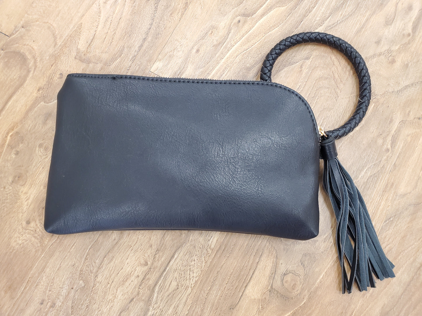 THE BRAIDED WRISTLET