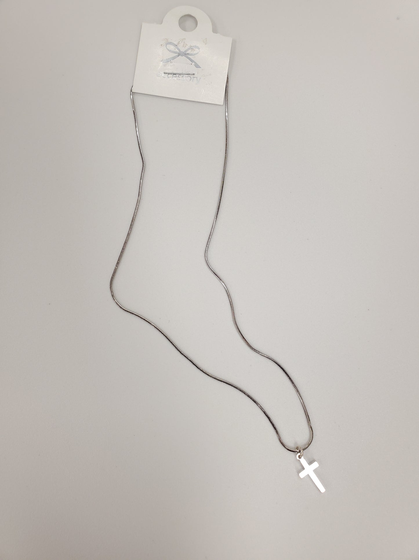 SIMPLE CROSS NECKLACE