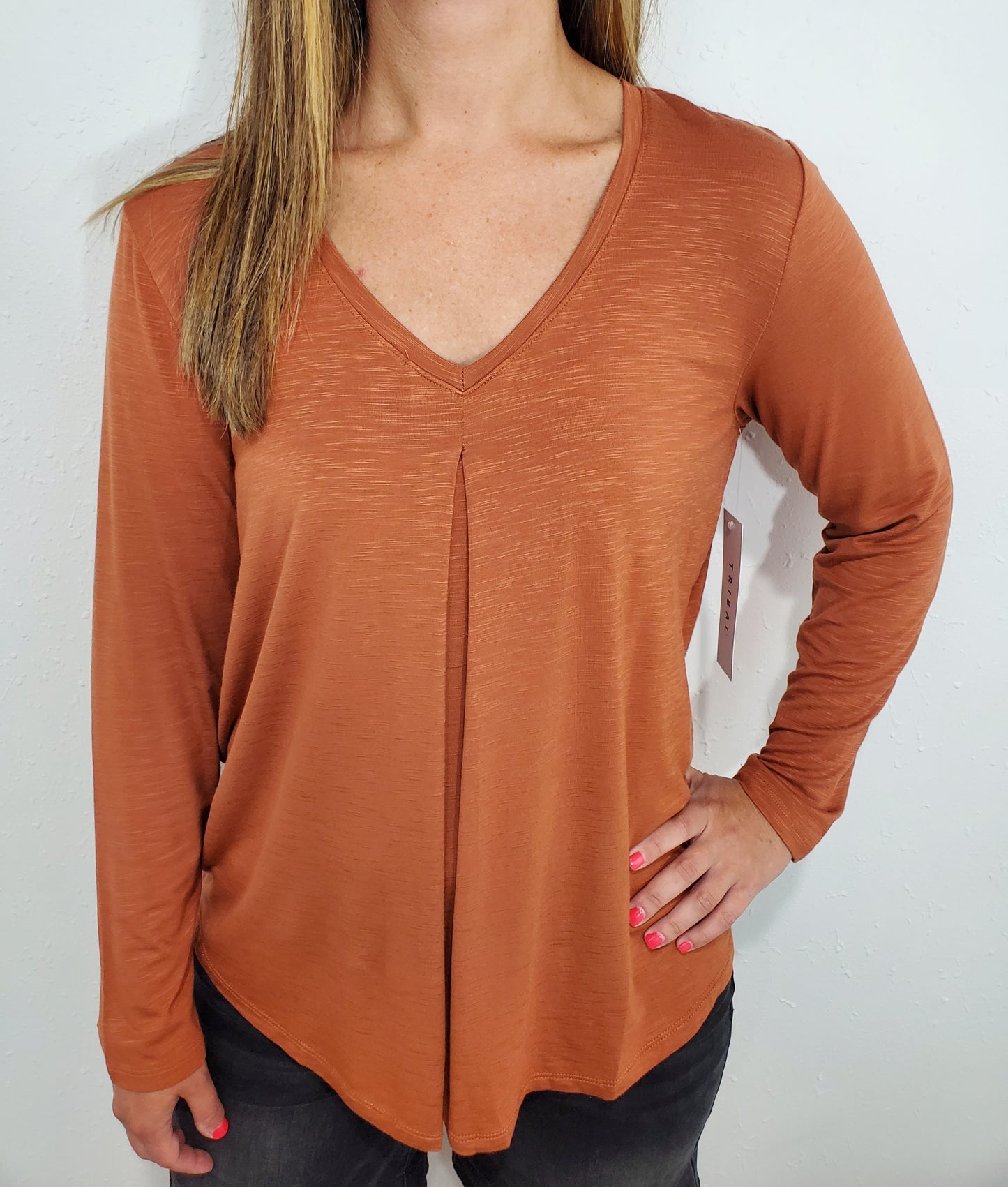 TRIBAL V NECK PLEAT TOP - BAKED CLAY