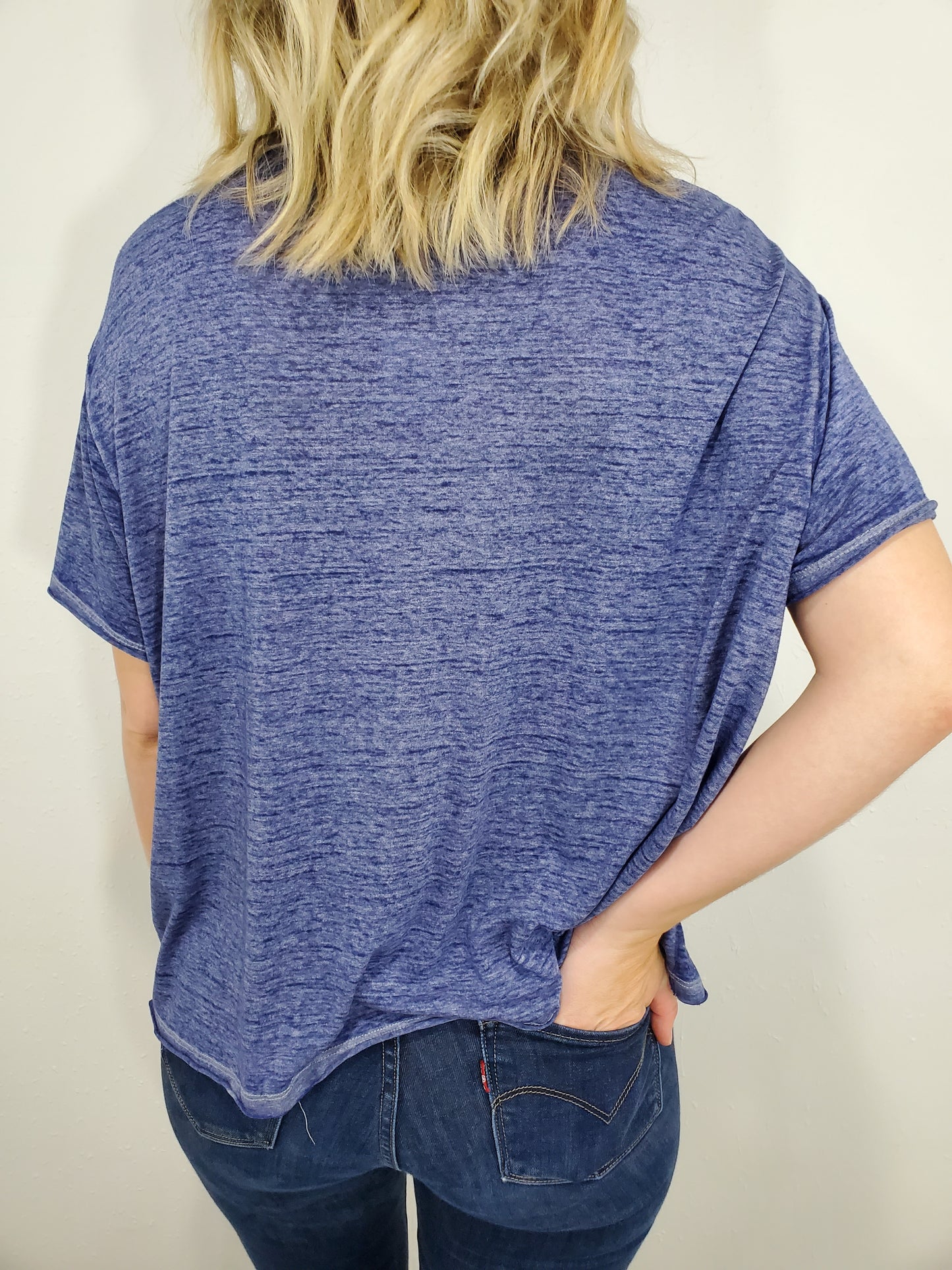 RAW EDGE OVERSIZED TEE
