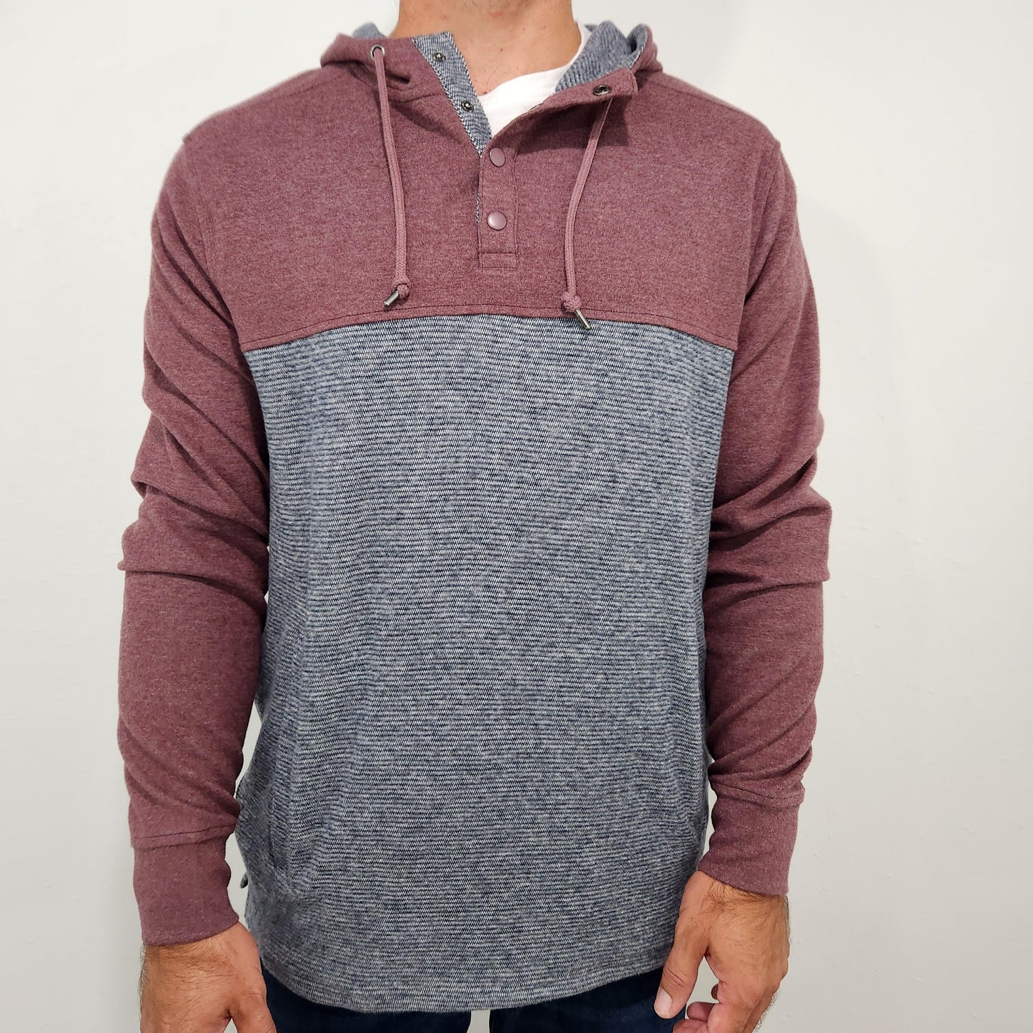 FLAG & ANTHEM HERO HOODED HENLEY - NAVY/BURGUNDY