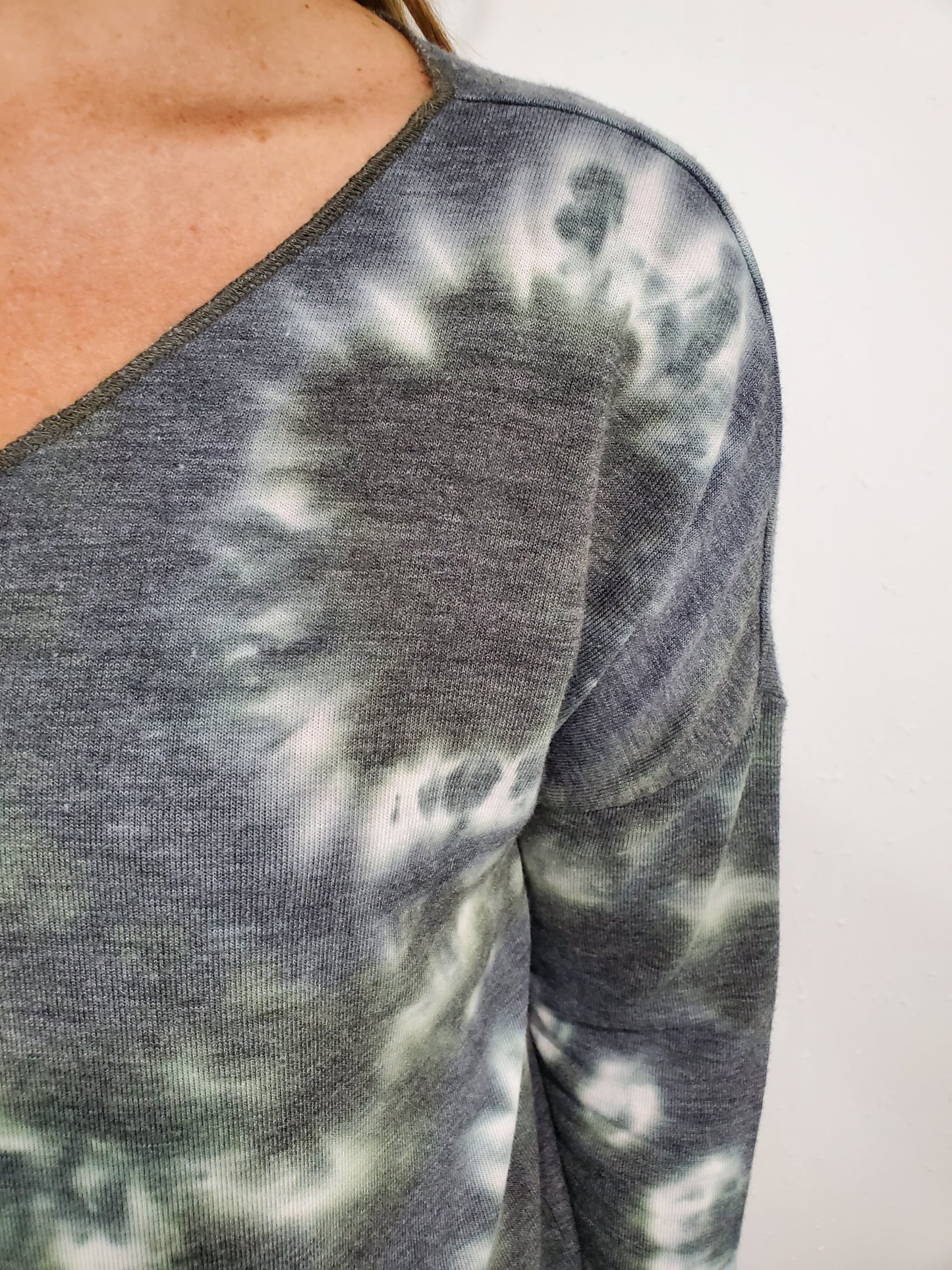 CHARLIE B TIE DYE TOP - SPRUCE