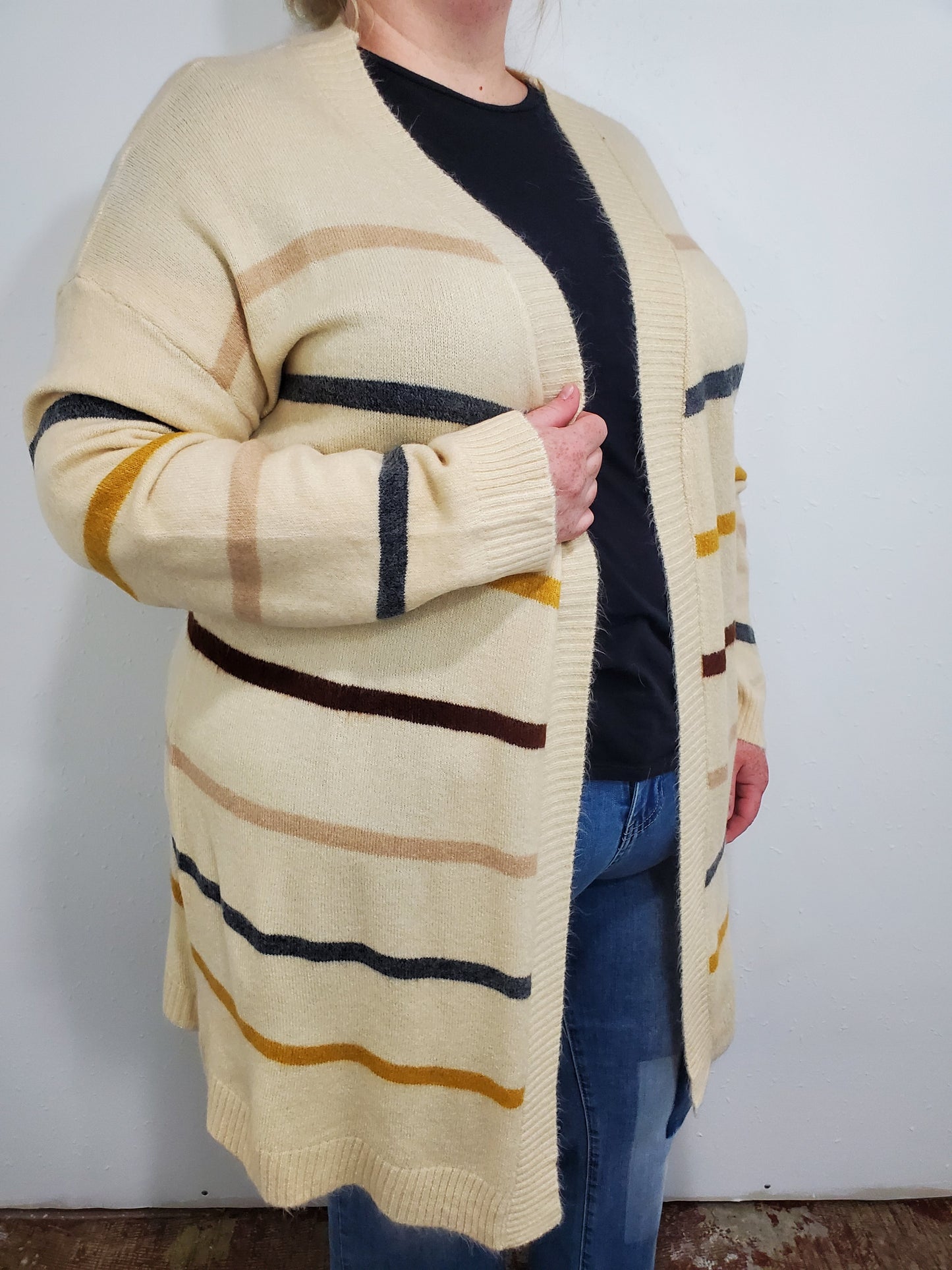 STRIPED COLORFUL CARDIGAN - CREAM MULTI - CURVY