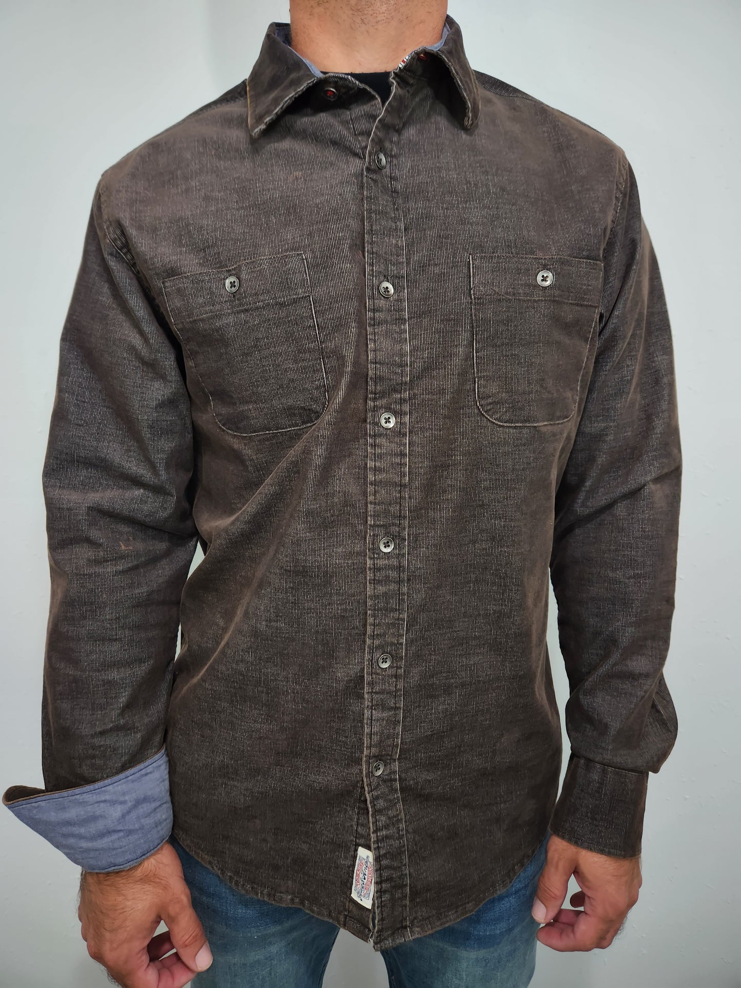 FLAG & ANTHEM DURHAM STRETCH CORDUROY BUTTON DOWN - BROWN