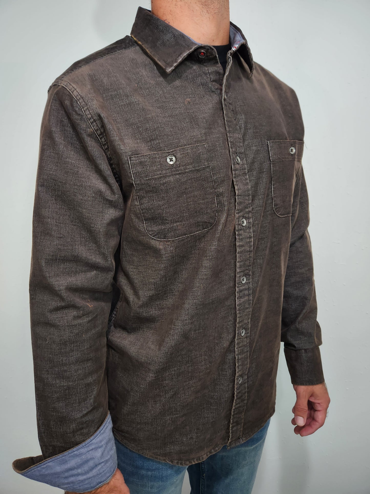 FLAG & ANTHEM DURHAM STRETCH CORDUROY BUTTON DOWN - BROWN