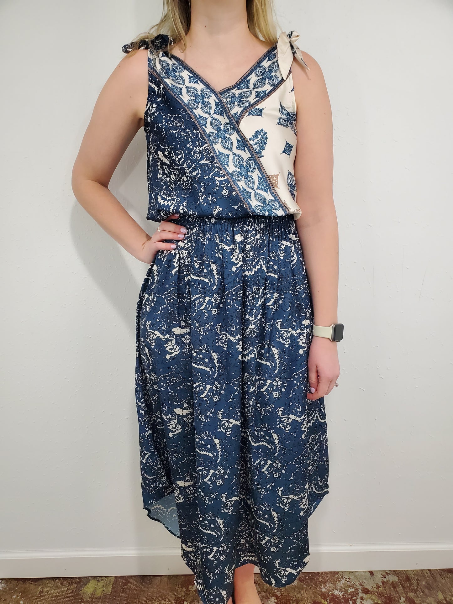 CHARLIE B SILKY PAISLEY MIDI DRESS - NAVY/CREAM