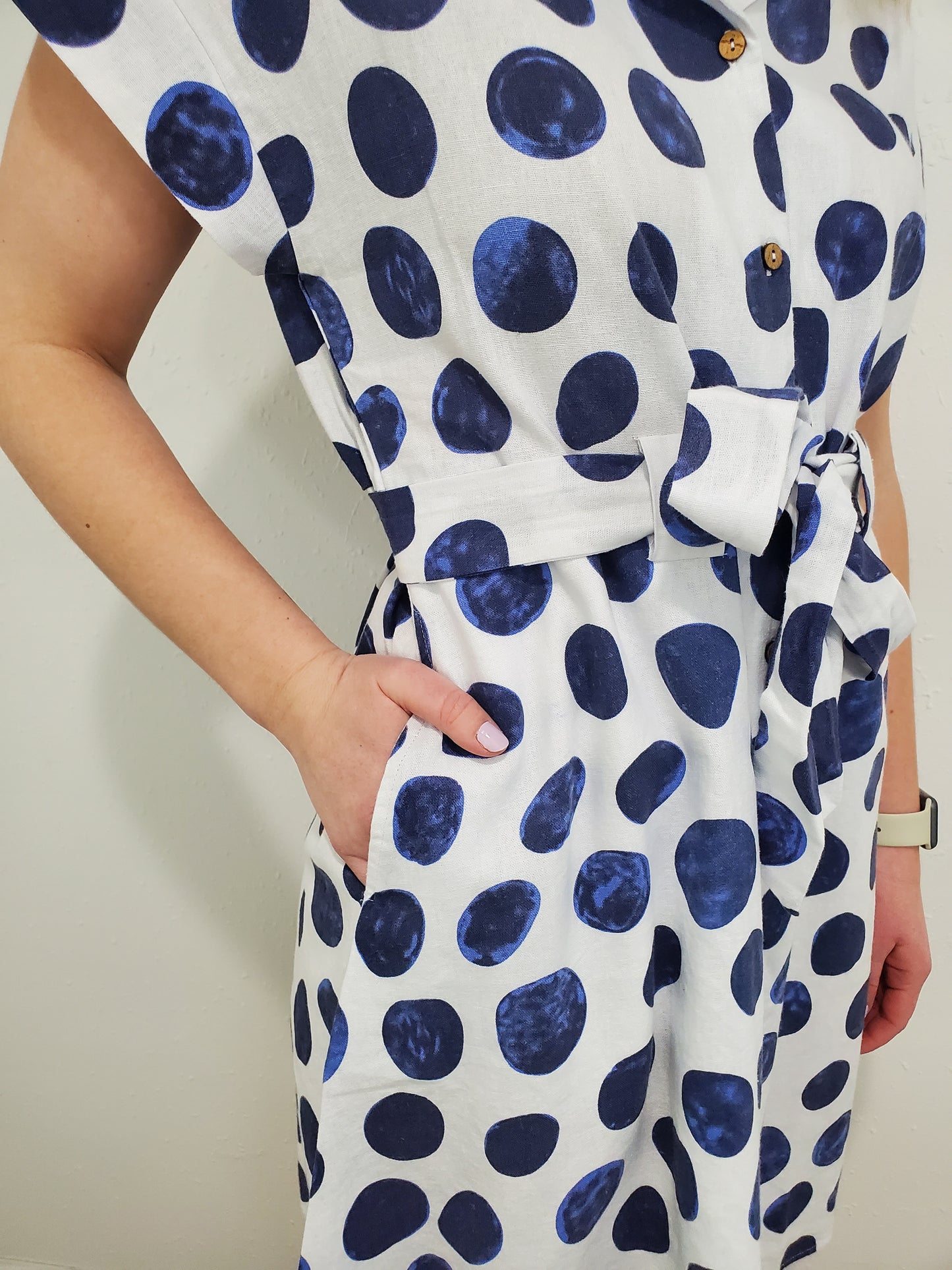 CHARLIE B POLKA DOT DRESS - WHITE/NAVY