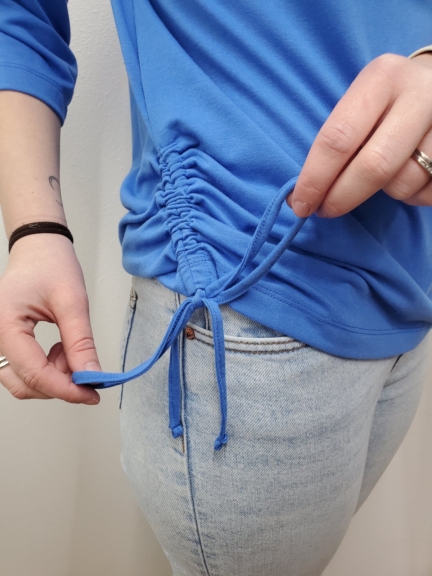 KATYA SIDE TIE TOP