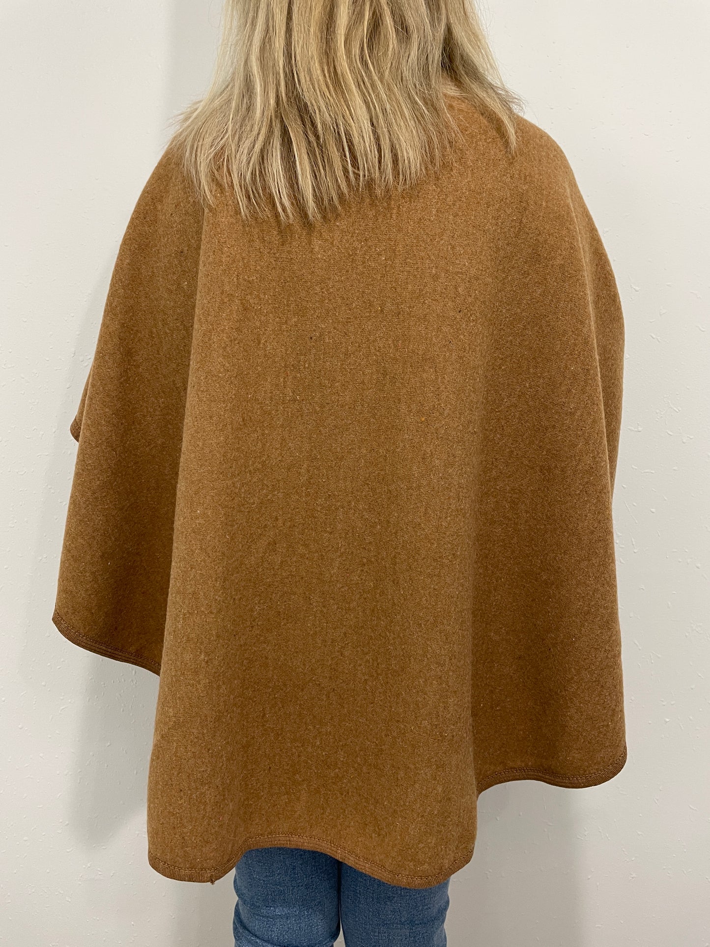 RAE PULL THROUGH CARDIGAN WRAP - BROWN - ONE SIZE