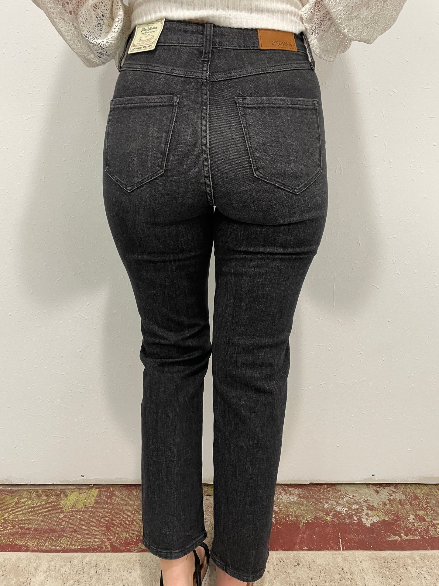 JOPLIN HIGH RISE STRAIGHT LEG JEAN - WASHED BLACK