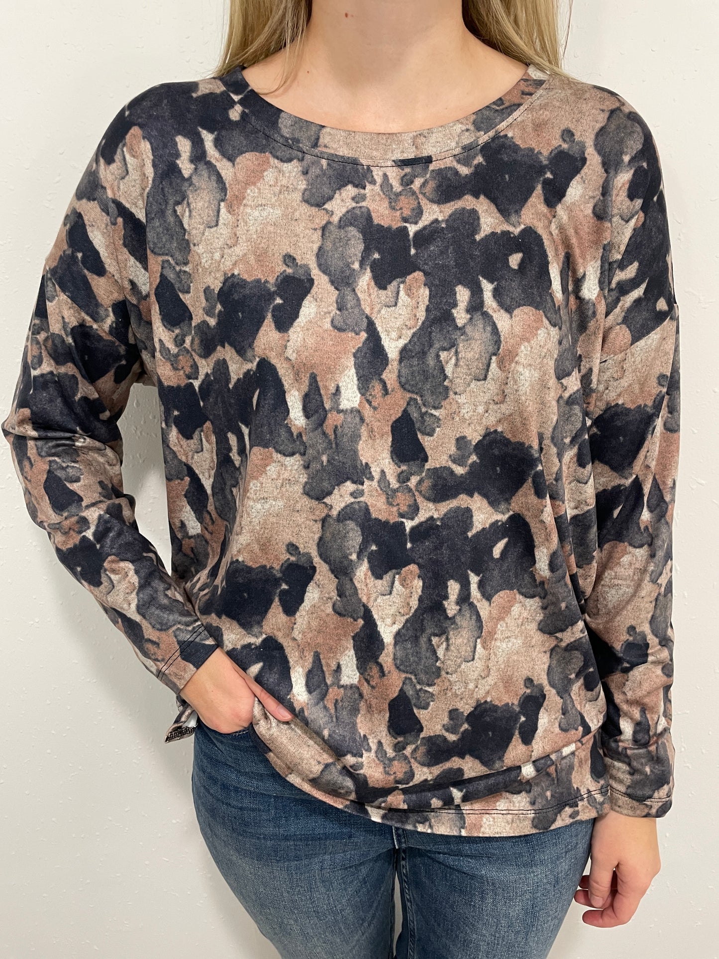 TRIBAL CREW NECK PRINTED TOP - BLACK/BROWN