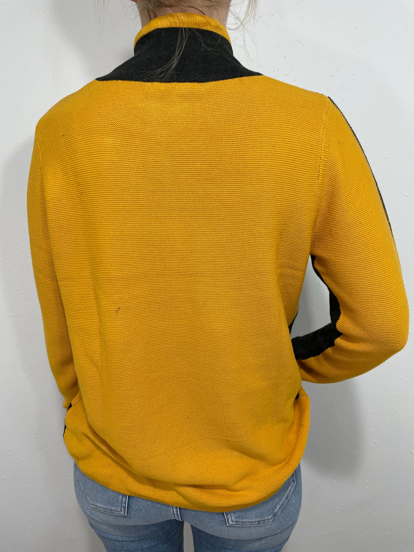 HAPPY CHANCE SWEATER - MUSTARD/CHARCOAL