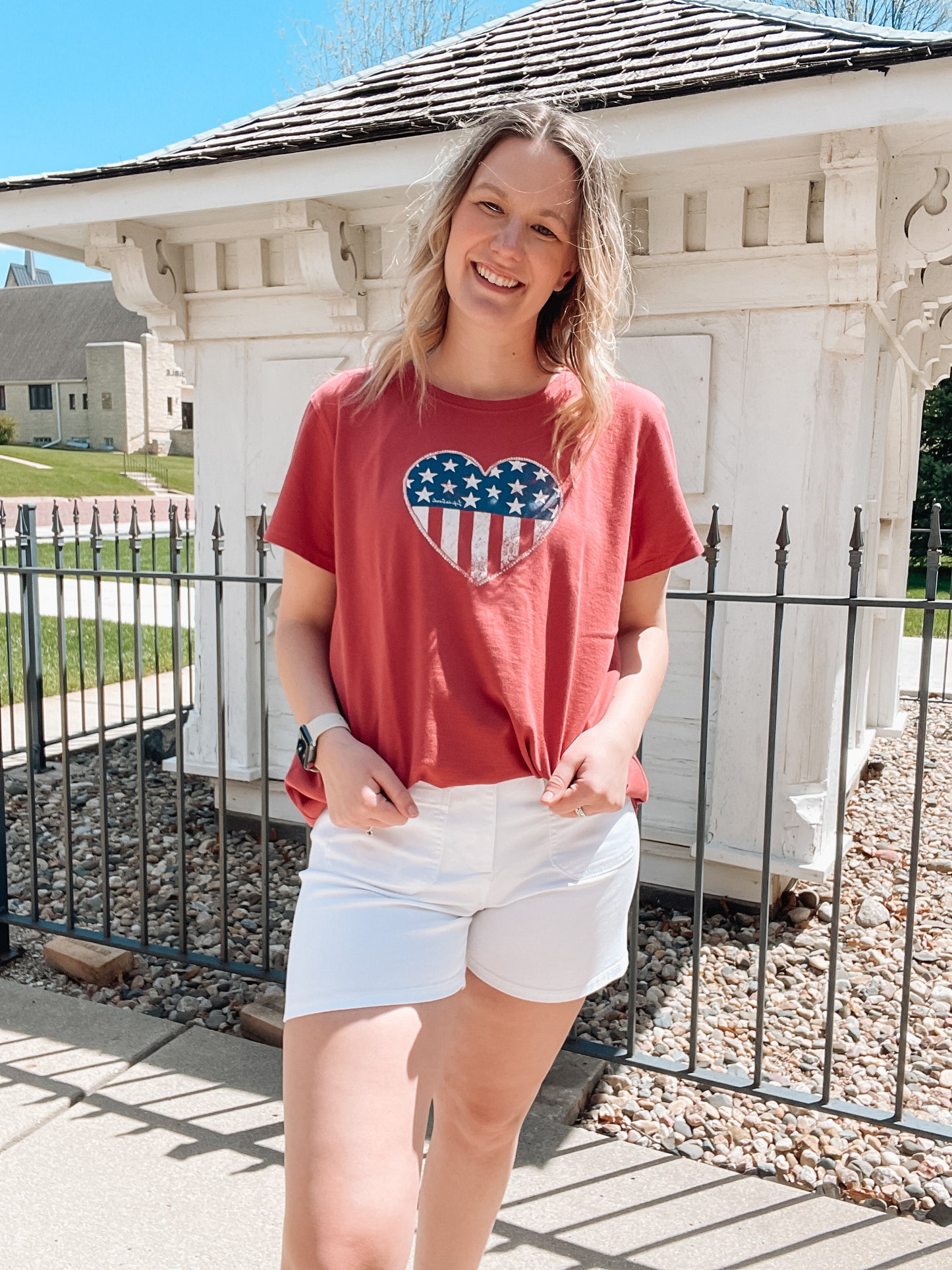 LIFE IS GOOD STAR SPANGLED HEART TEE - FADED RED