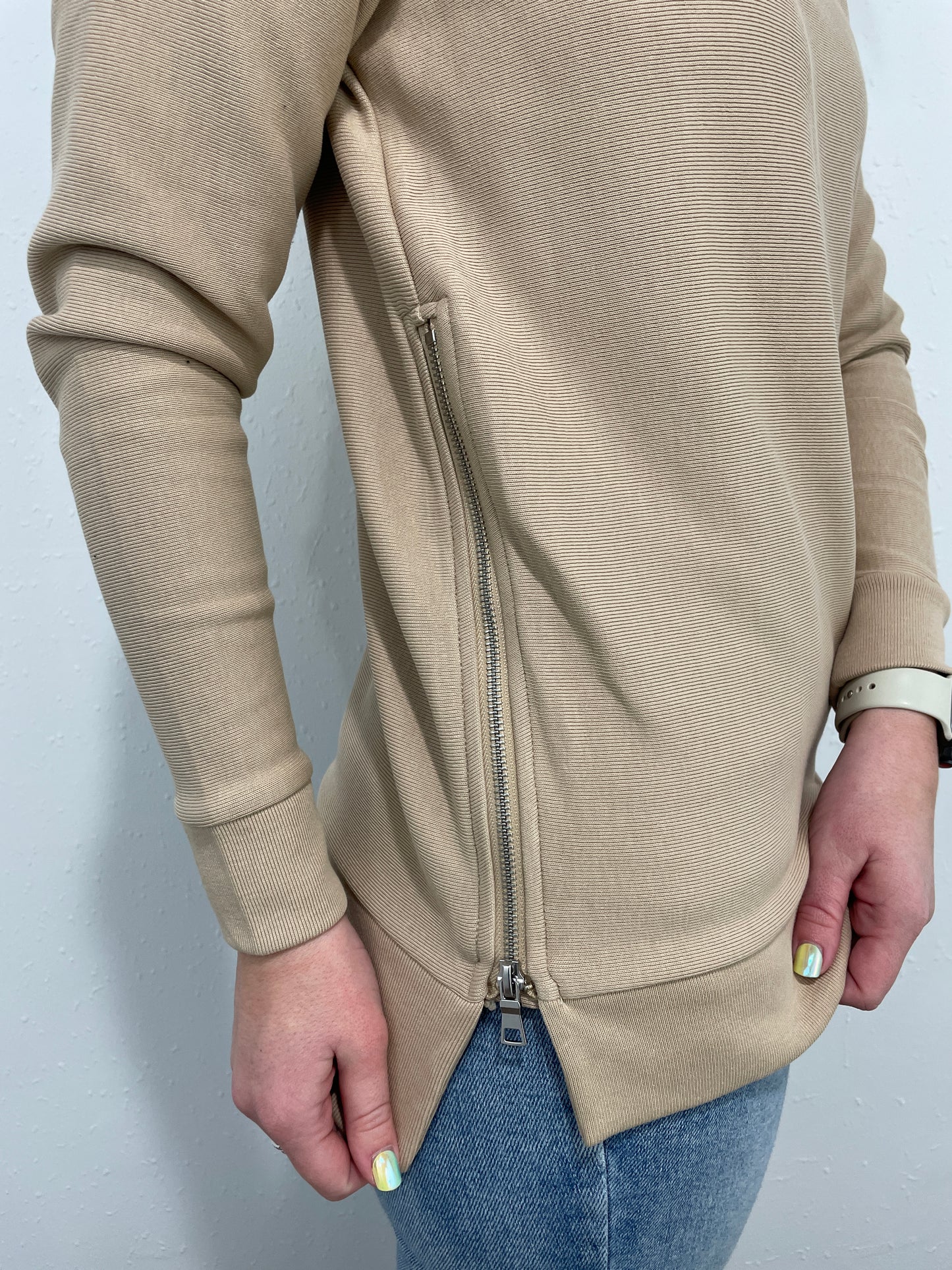 ZIP IT CREW NECK SWEATSHIRT - DEEP ECRU