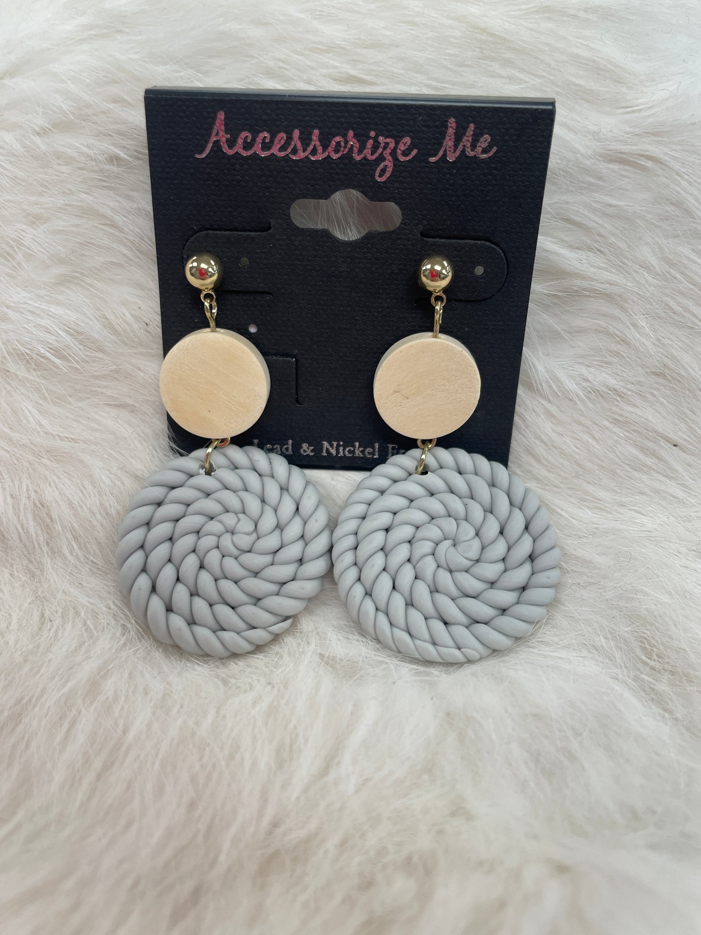 CLAY WOVEN CIRLE EARRING