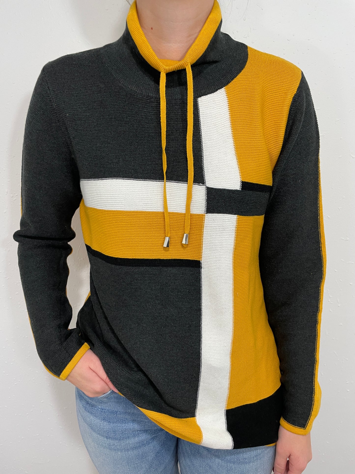 HAPPY CHANCE SWEATER - MUSTARD/CHARCOAL