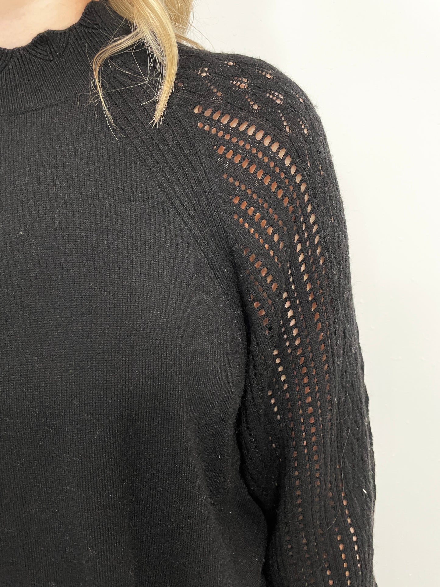 SCALLOP MOCK NECK SWEATER