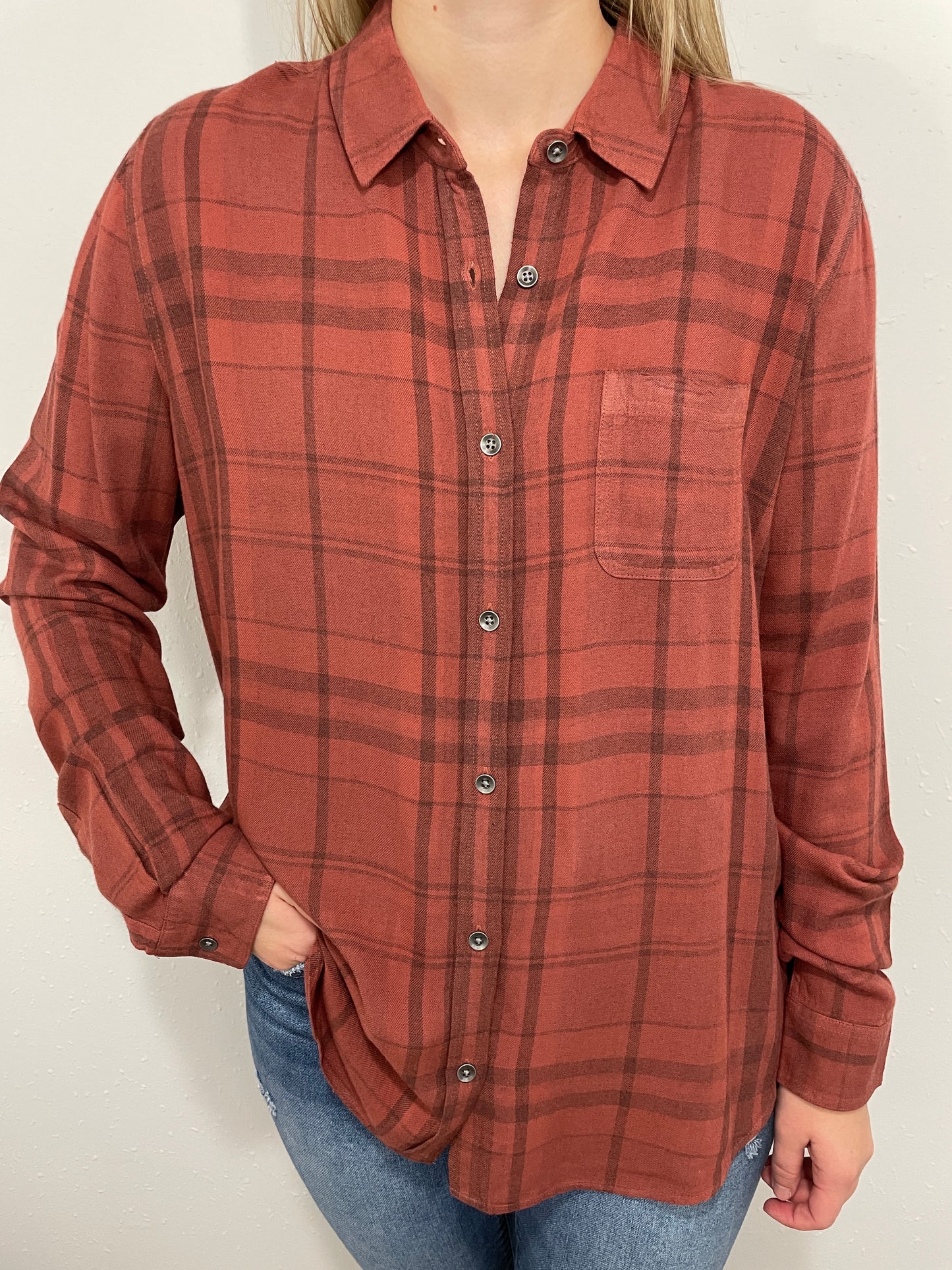 DAPHNE SOFT PLAID BUTTON UP - RUST