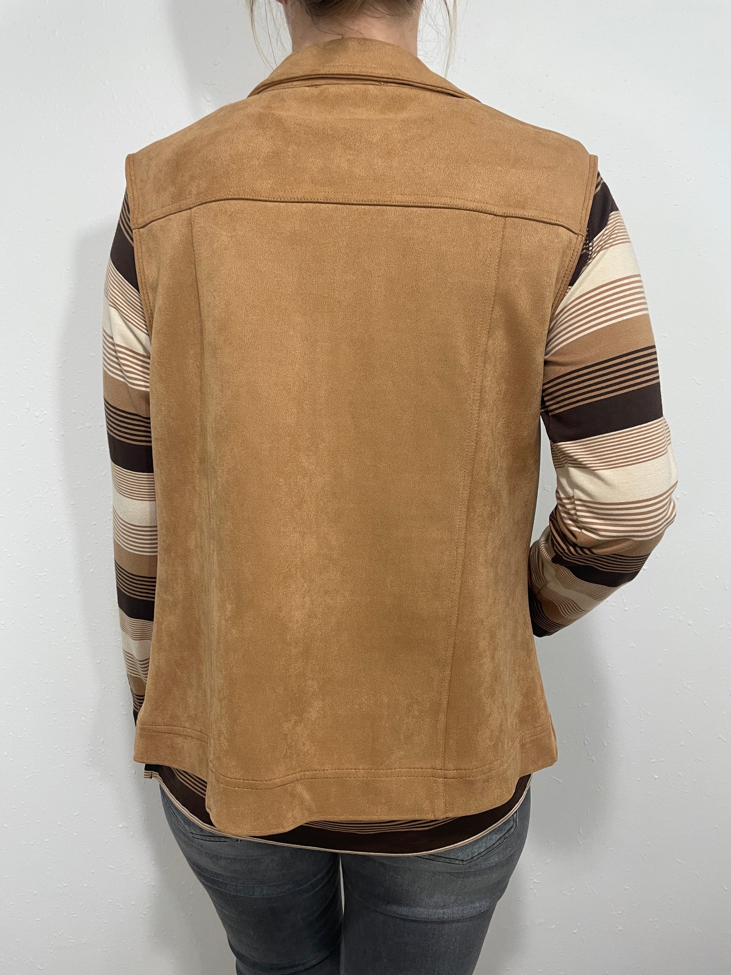 VISTA RIDGE FAUX SUEDE VEST - PECAN