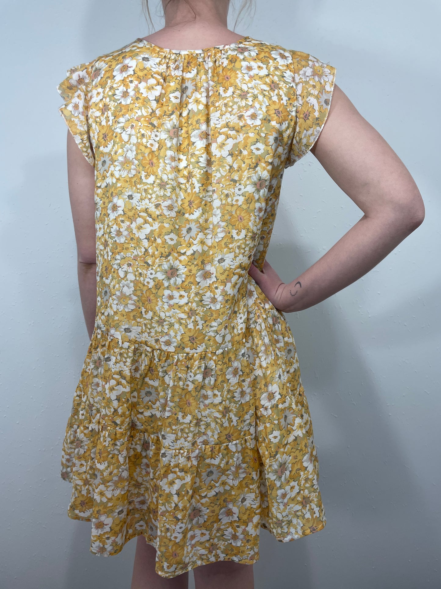 FIELDS OF FLOWERS TIERED DRESS - YELLOW