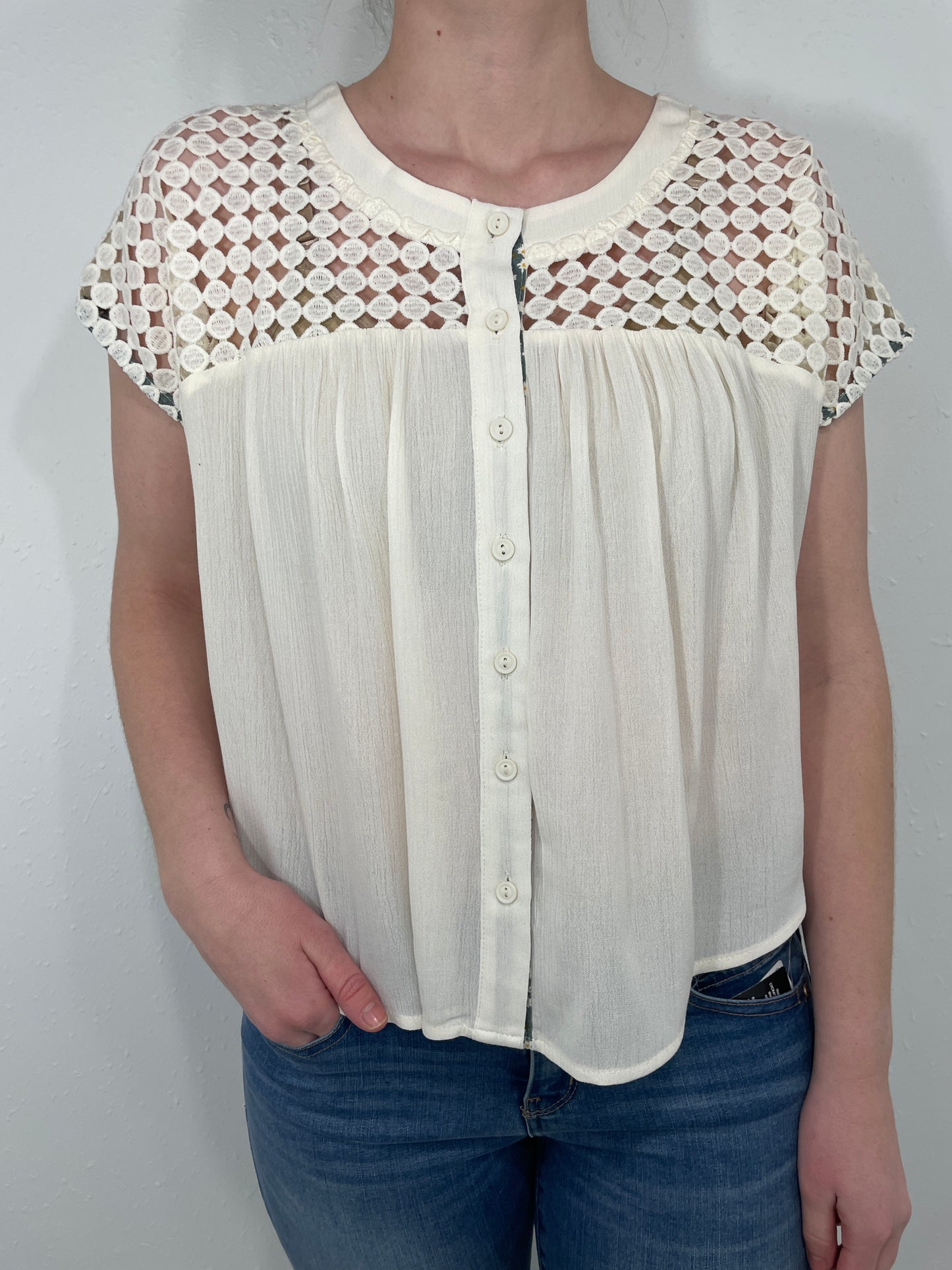 DAISY DAZE BUTTON UP - CREAM