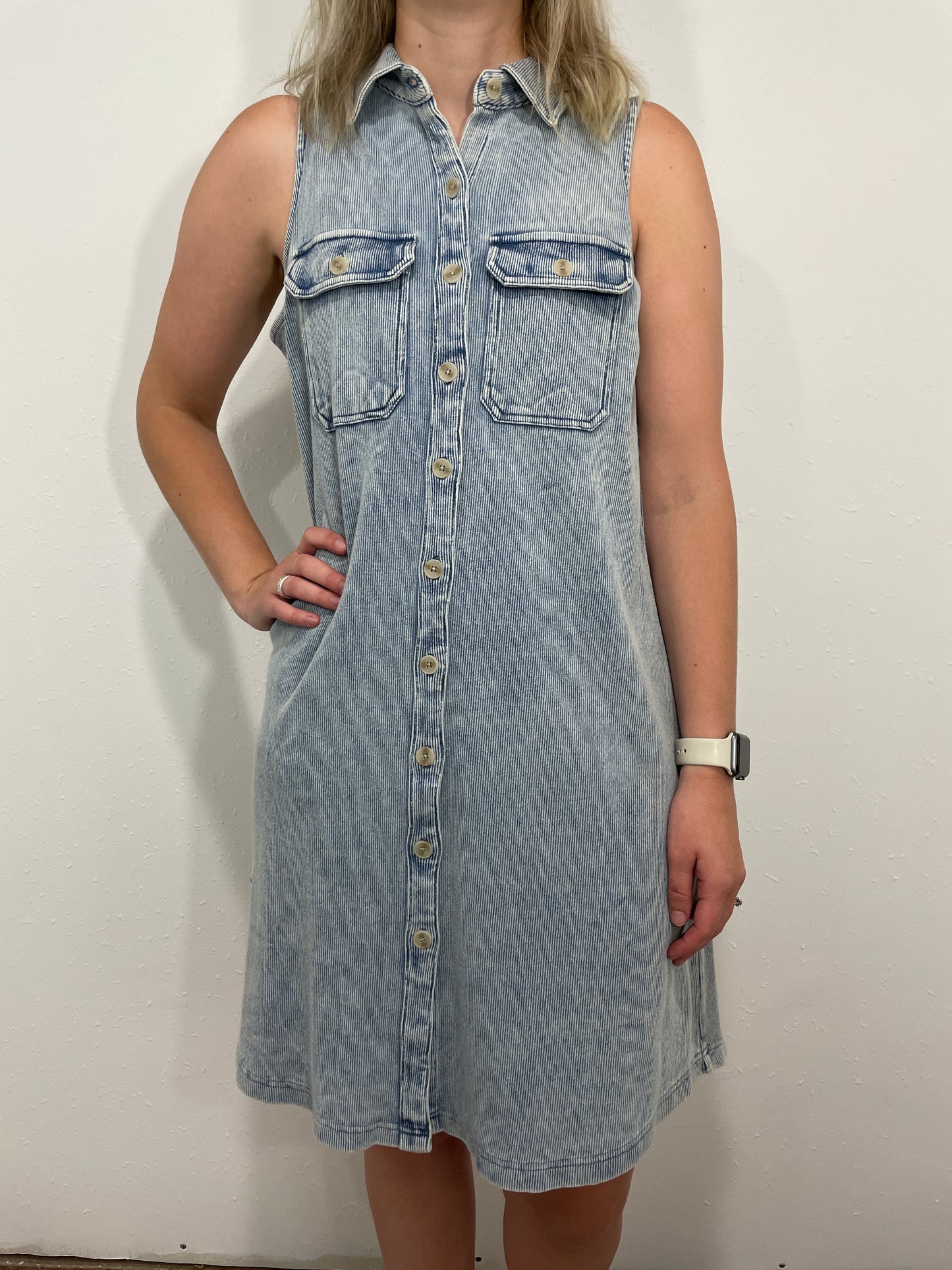 ACID WASH DENIM DRESS - MEDIUM BLUE