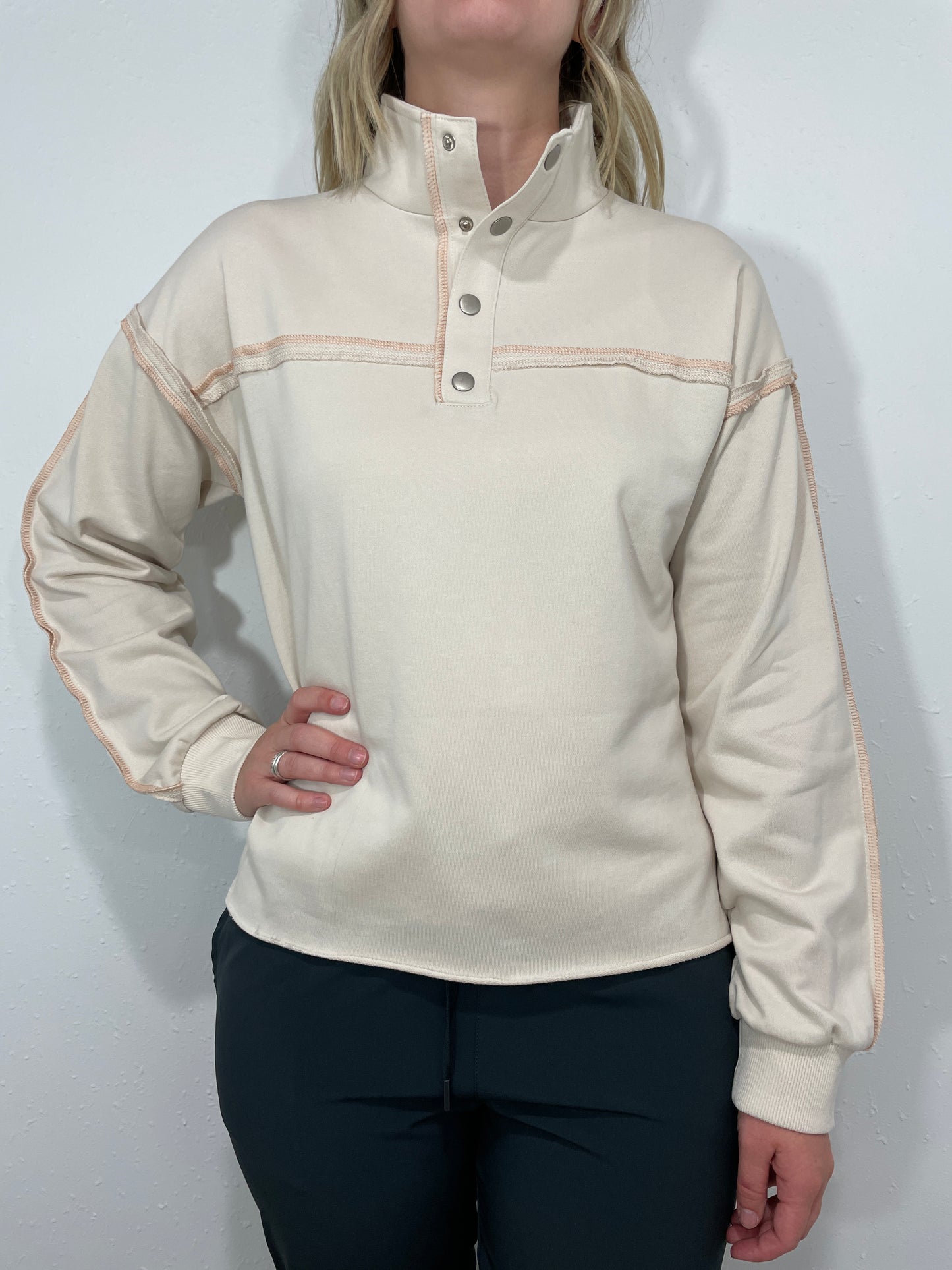 CAMPFIRE SNAP 3/4 BUTTON DOWN SWEATSHIRT - ECRU