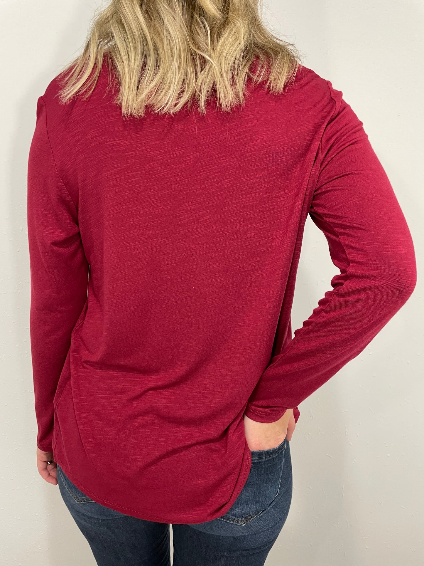 TRIBAL V NECK PLEATED TOP - TRIBETAN RED