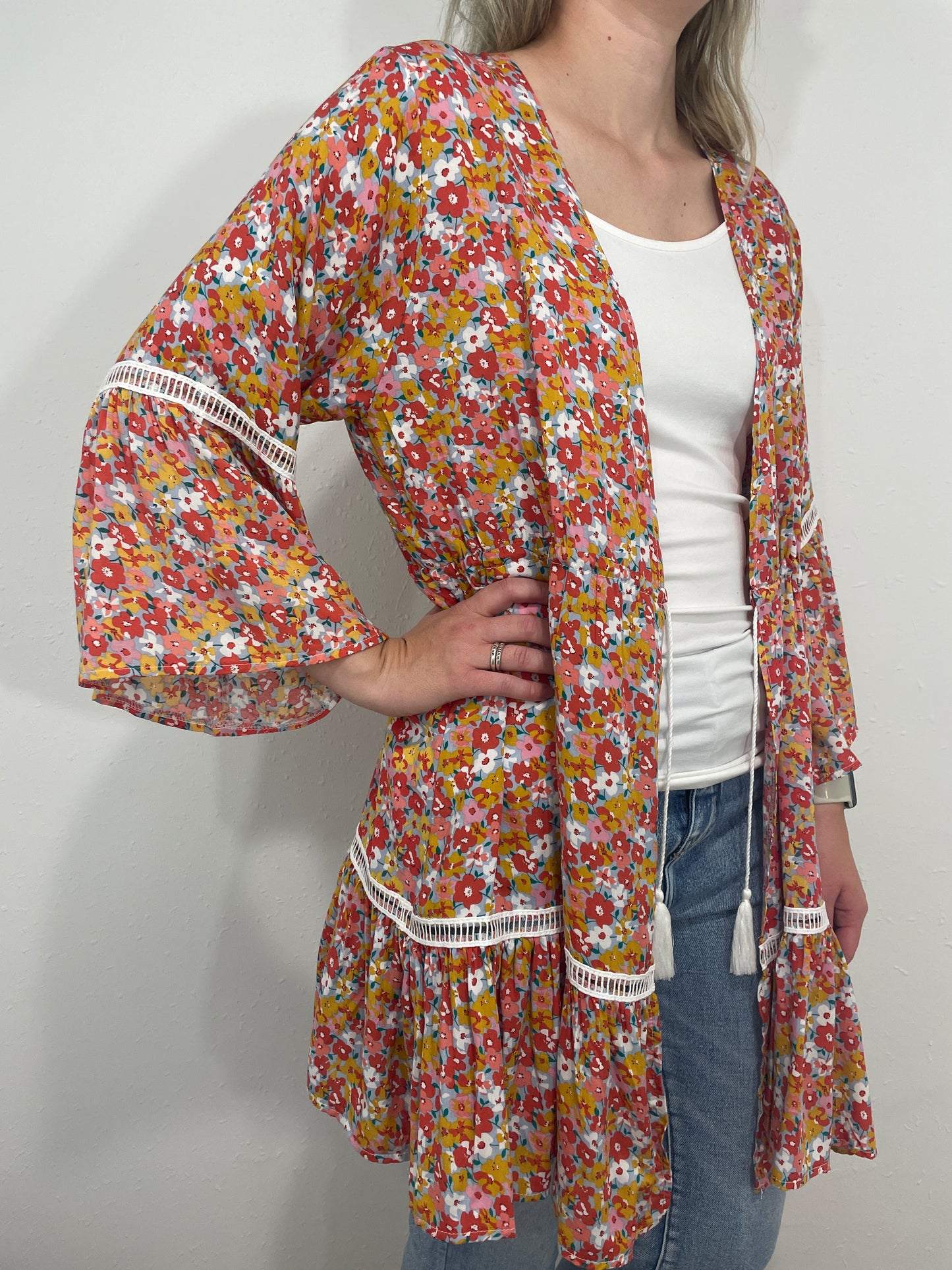 MEADOWLARK RUFFLE CARDIGAN - CORAL MULTI