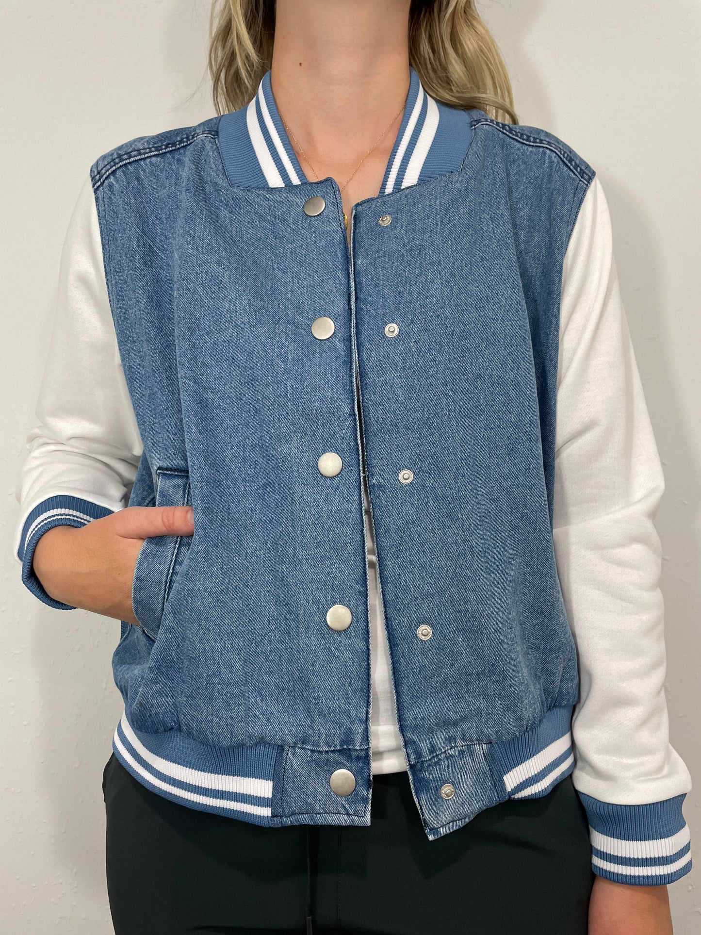 VARSITY BLUES JACKET - LIGHT BLUE/WHITE