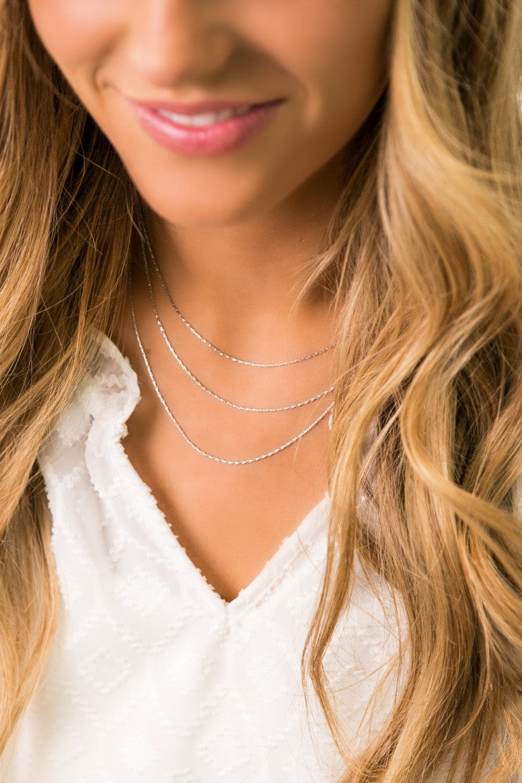 TRIPLE LAYER DAINTY NECKLACE