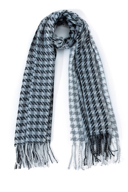 HOUNDSTOOTH PATTERN SCARF