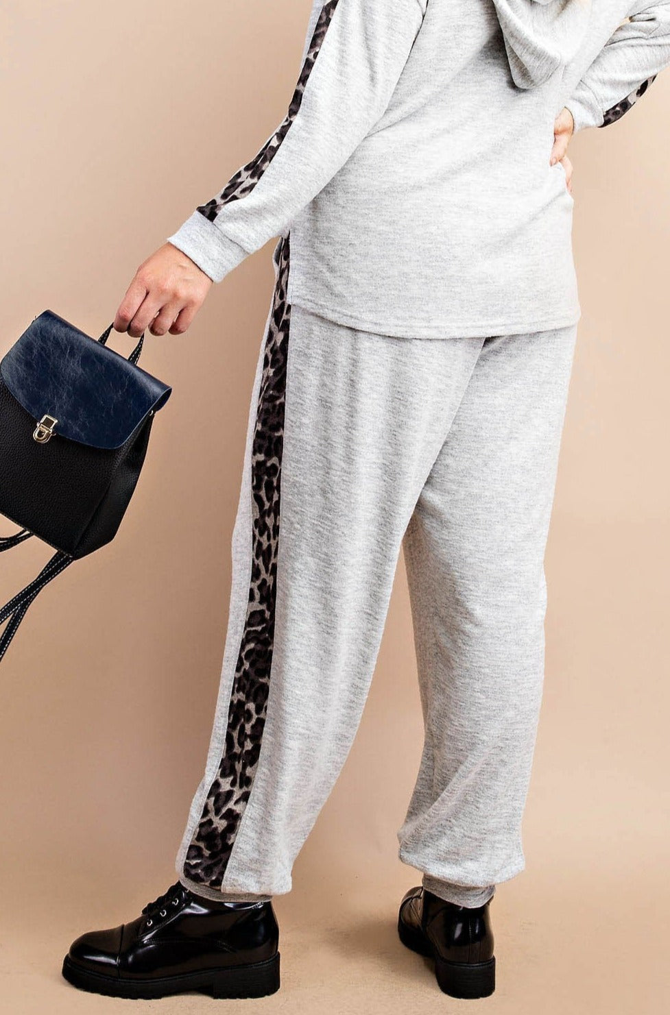 ANIMAL PRINT JOGGER SWEATPANT - HEATHER GREY