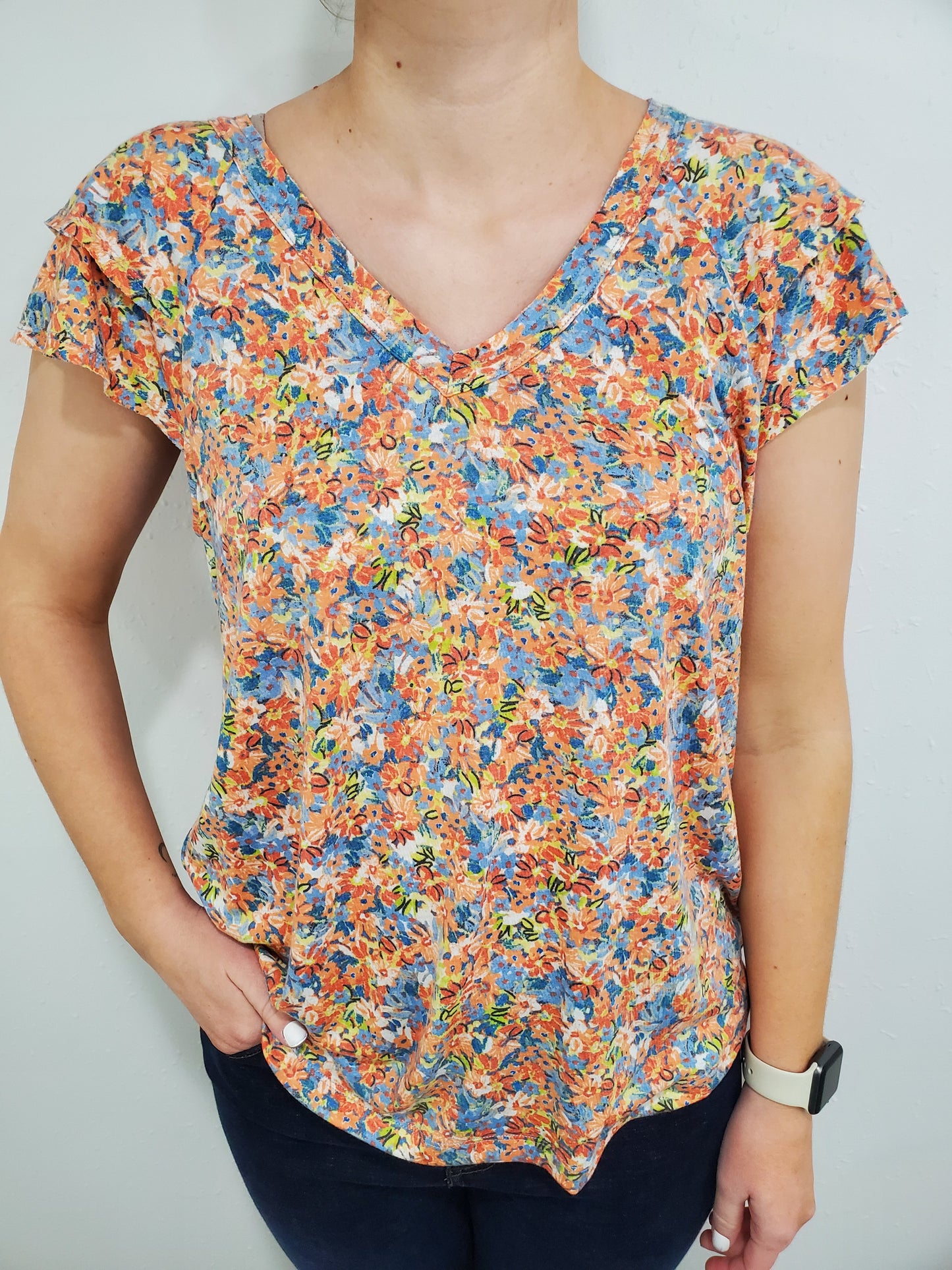 FLUTTER AWAY FLORAL TOP - CORAL MULTI