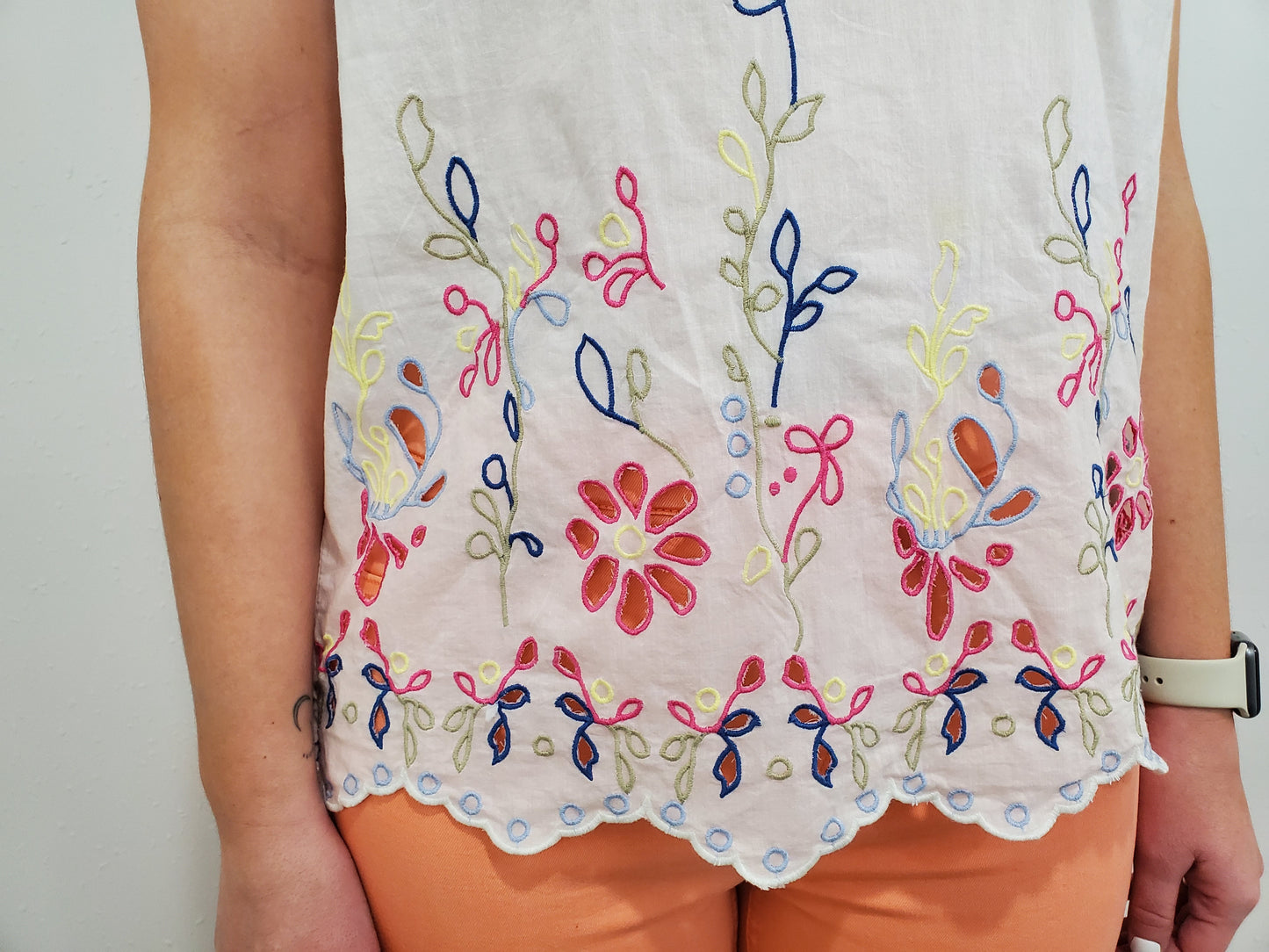 CHARLIE B EMBROIDERED FLORAL TANK - WHITE MULTI