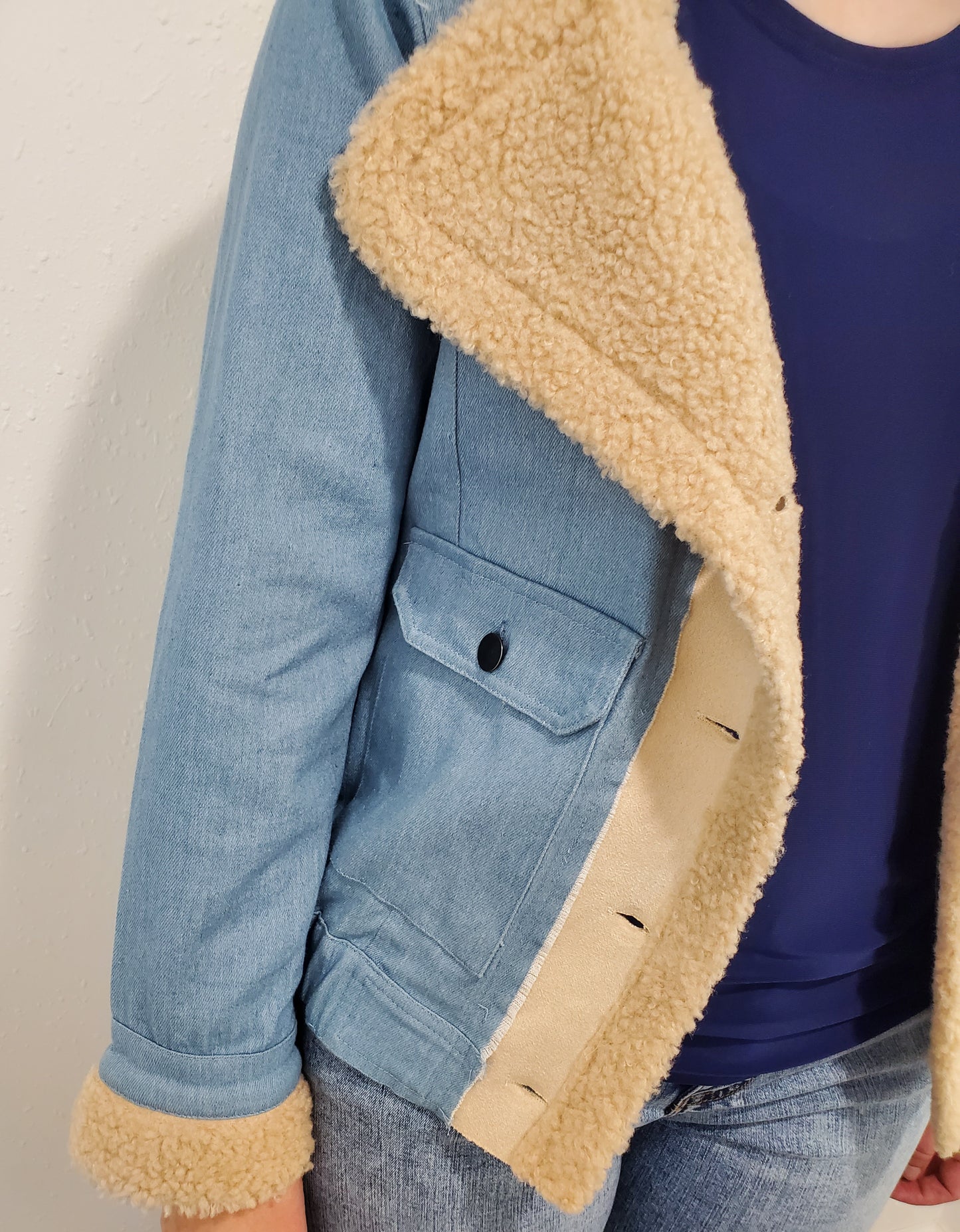 FAUX FUR TRIM JACKET - BLUE COMBO