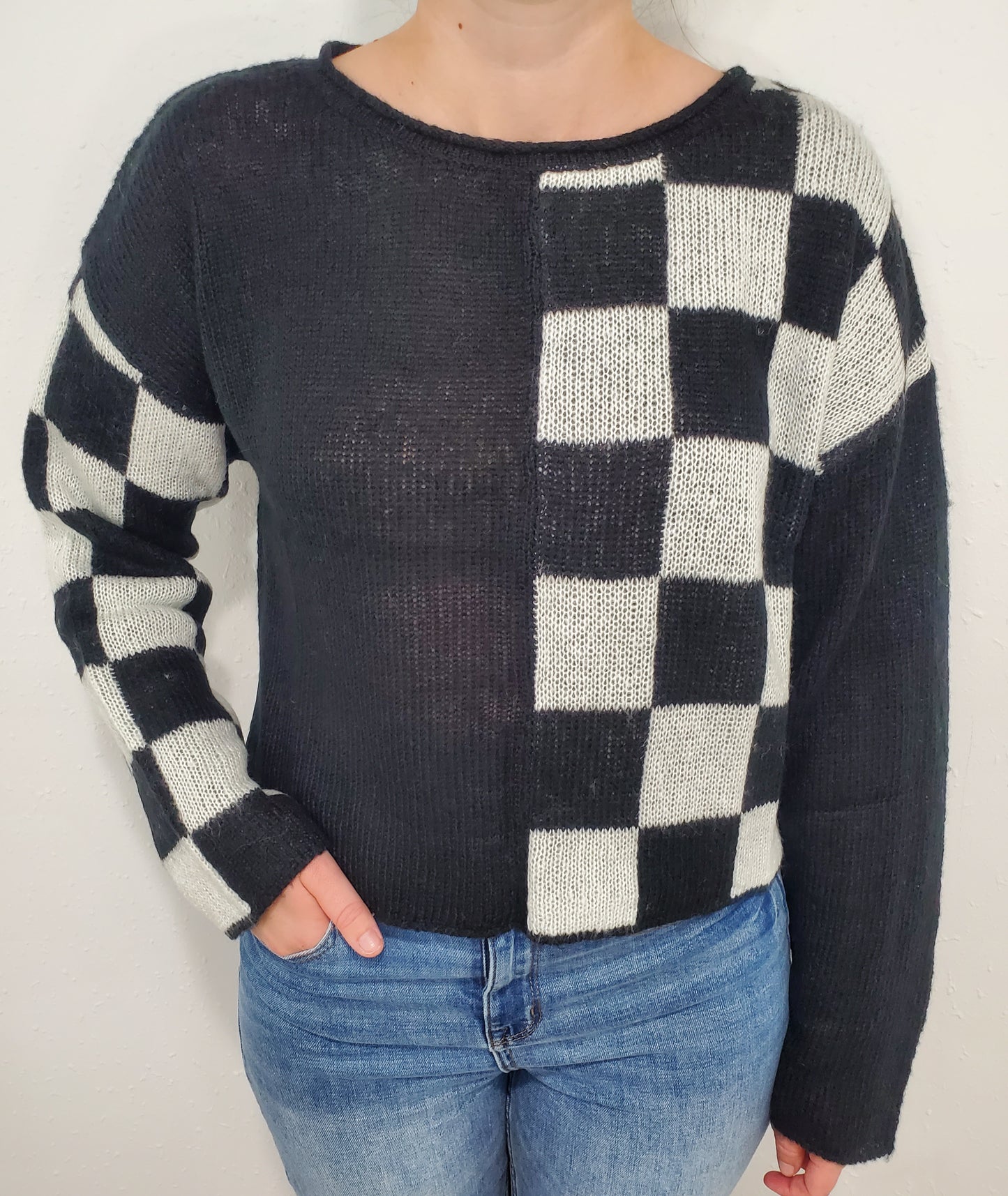 COLORBLOCK CHECKERED SWEATER - BLACK/GREY