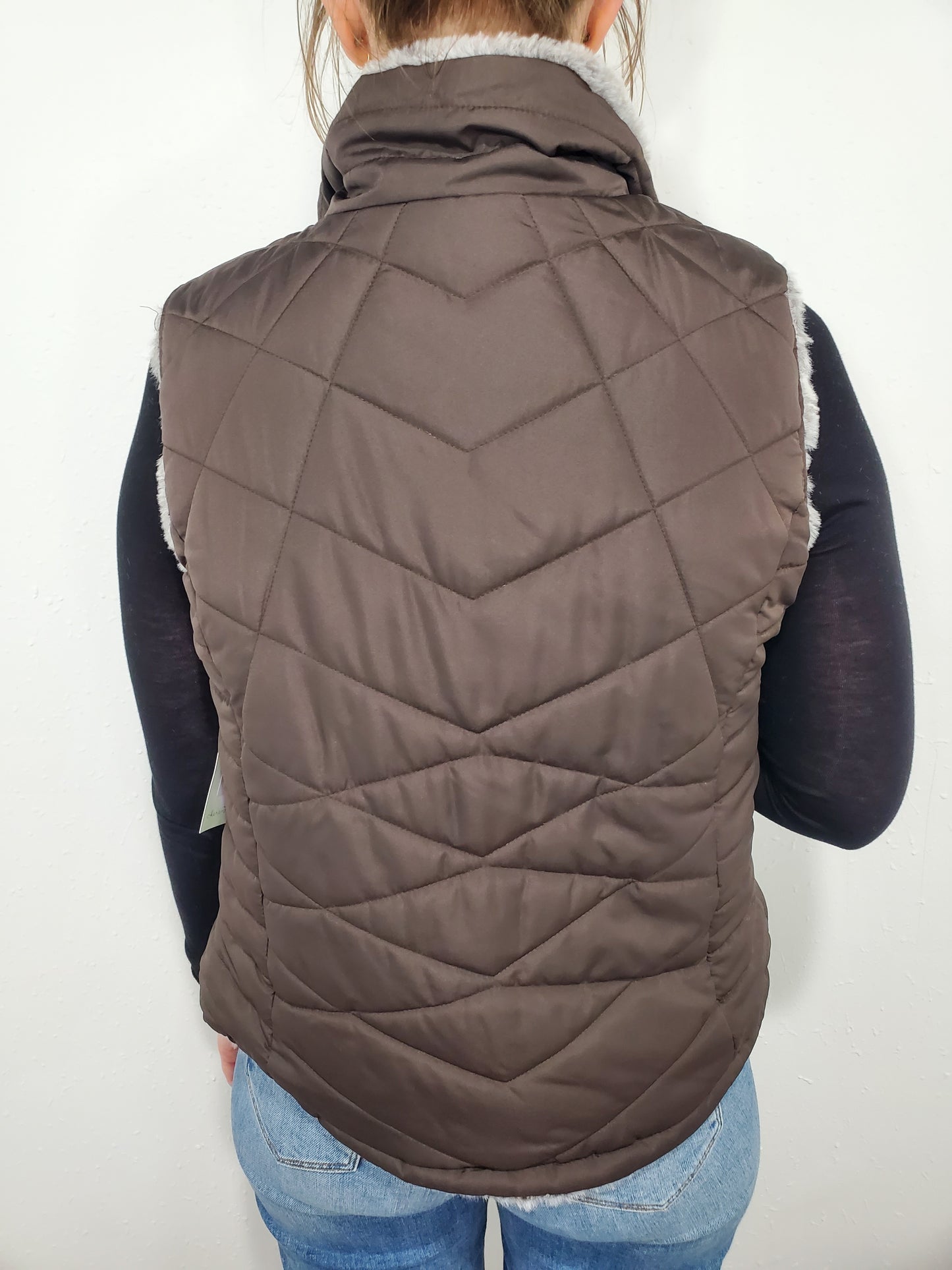 FAUX FUR REVERSIBLE VEST - BROWN