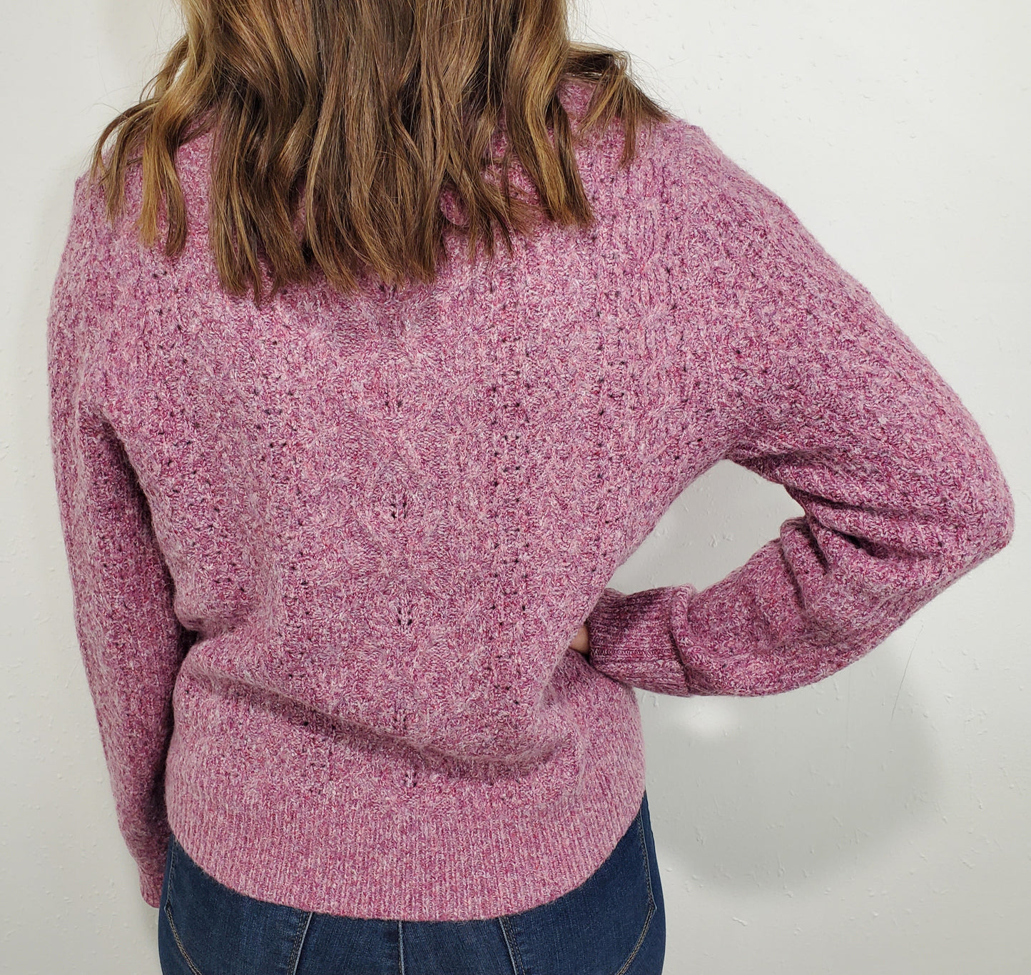 SCALLOP EDGE SWEATER - HEATHER BERRY