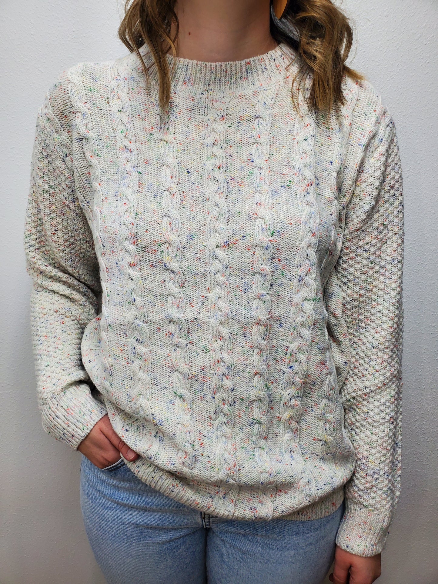 SPECKLED CABLE KNIT SWEATER