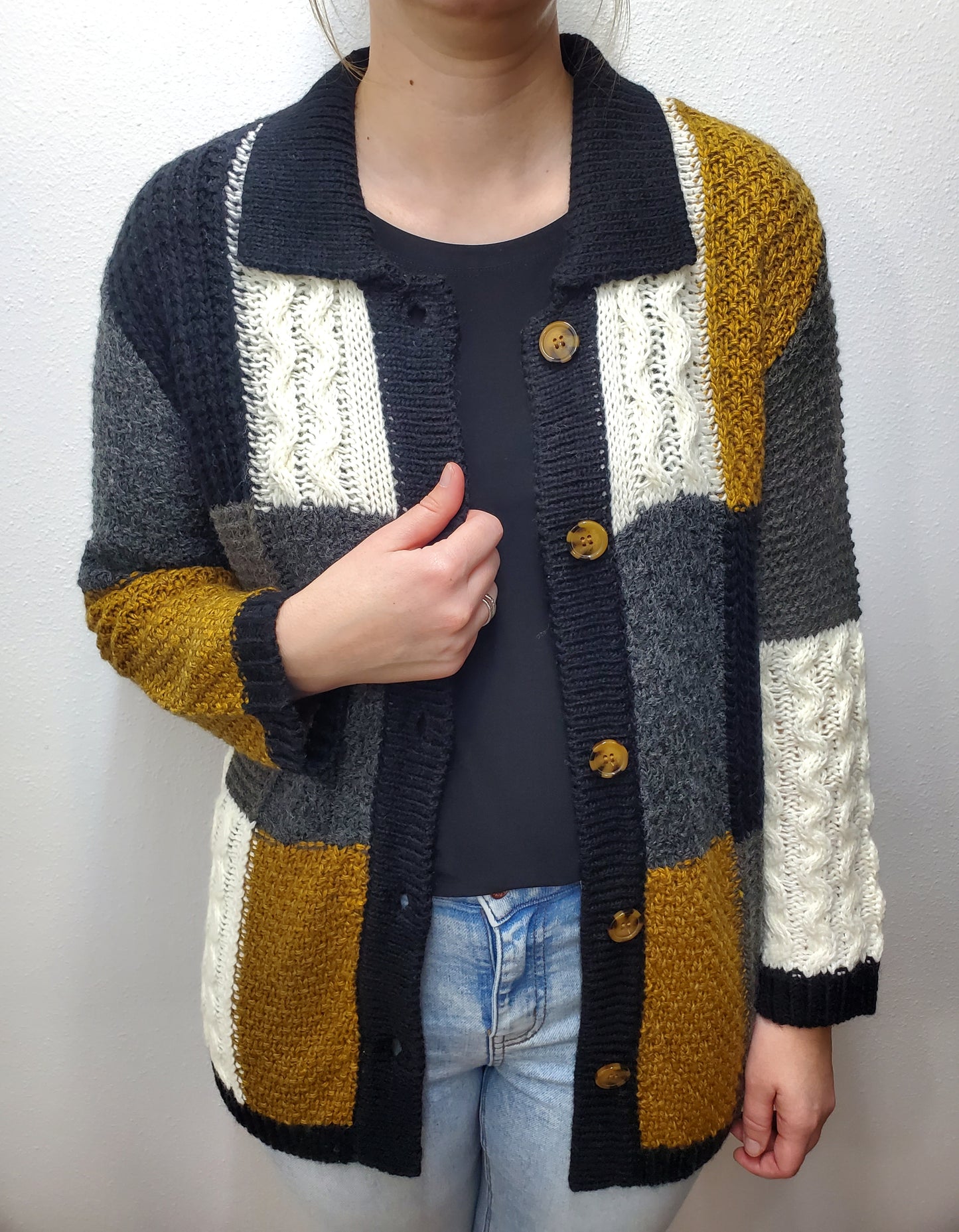 PATCHWORK COLORBLOCK CARDIGAN - BLACK/GREY/GOLD/IVORY