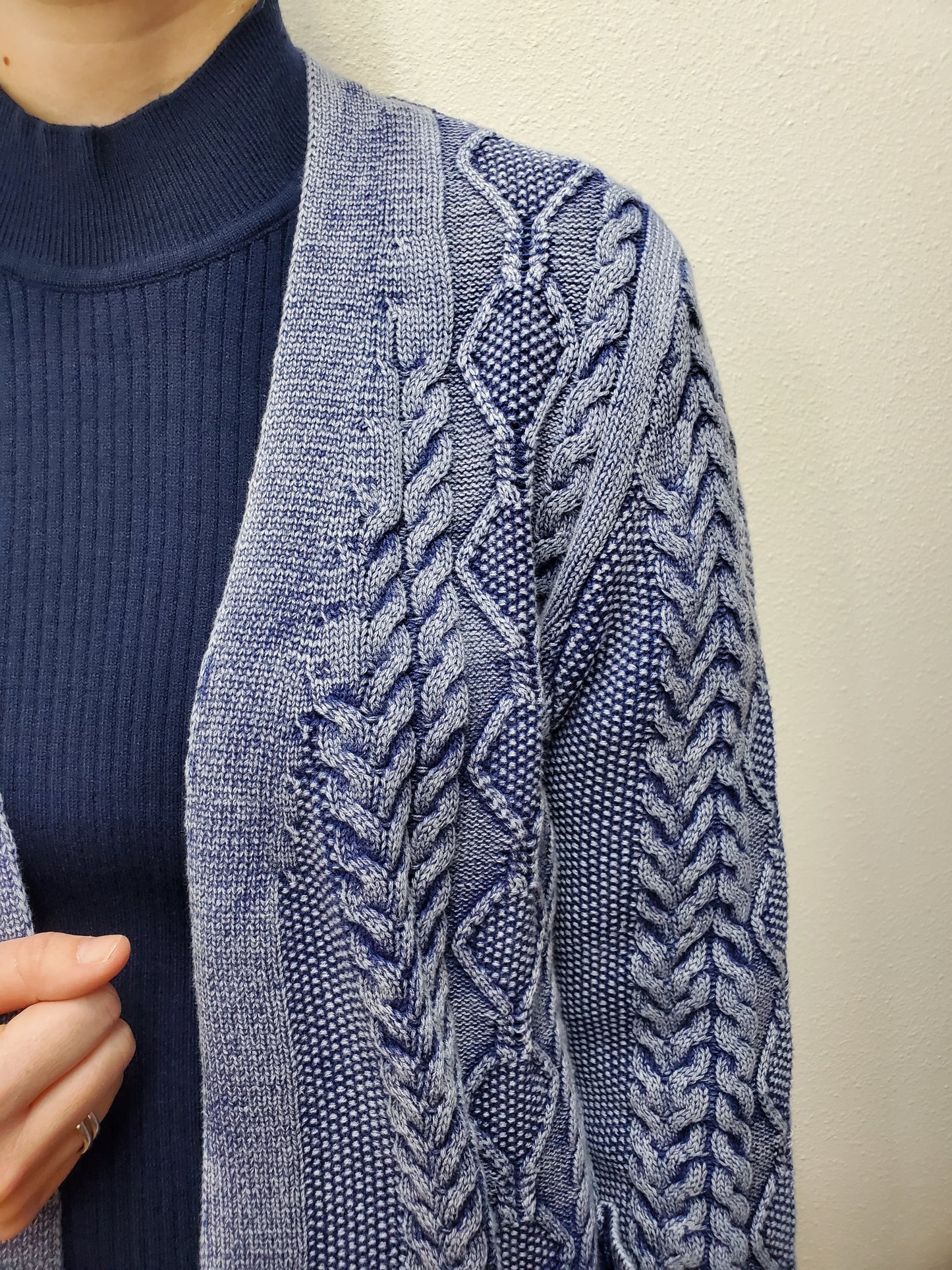 VIRGINIA CARDIGAN SWEATER - WASHED BLUE