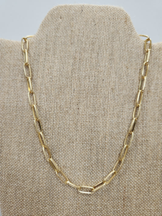 GOLD LARGE OPEN LINK CHAIN