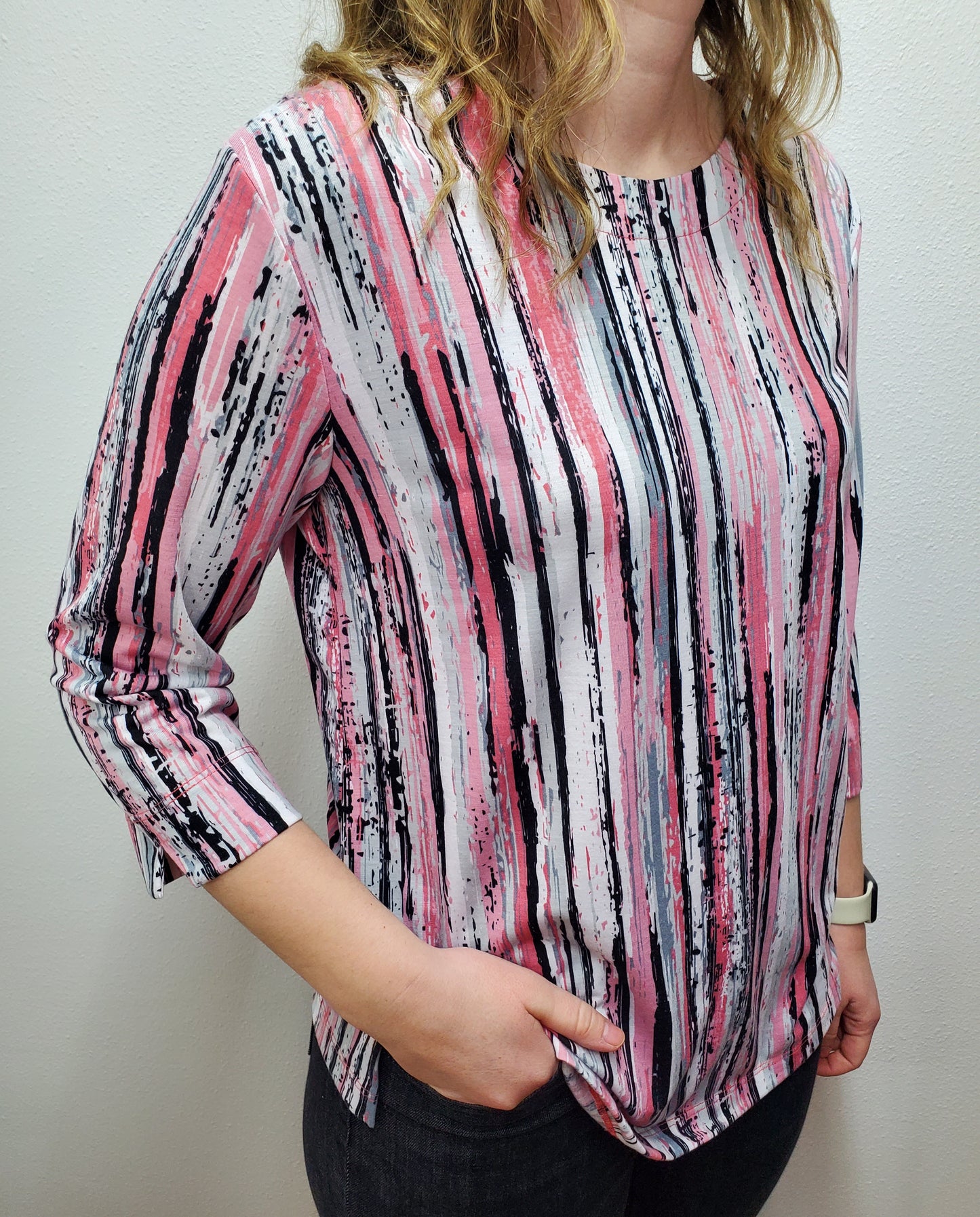 OPEN MINDED STRIPED TOP - PINK/BLACK