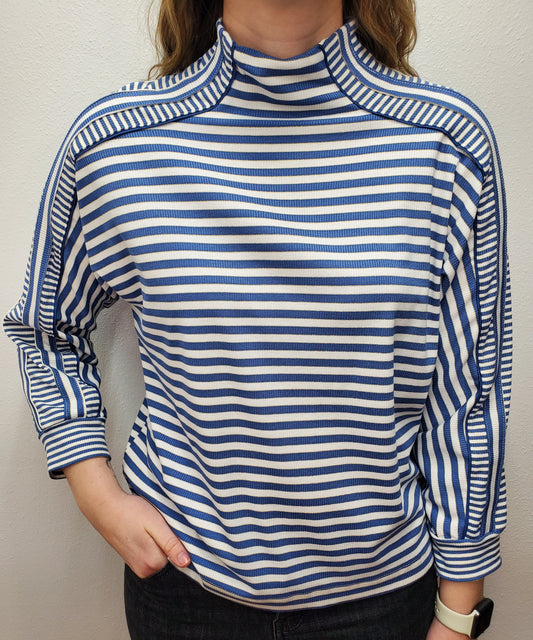 BLOCKED STRIPE KNIT TOP - BLUE/OFF WHITE