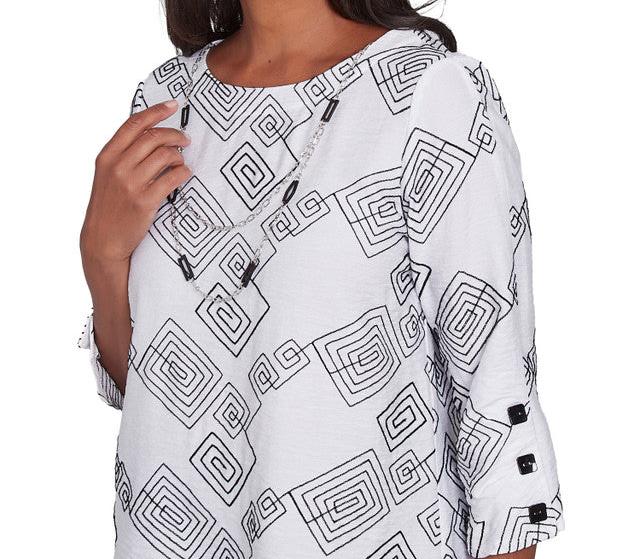 WILD AT HEART GEOMETRIC TOP - BLACK/WHITE